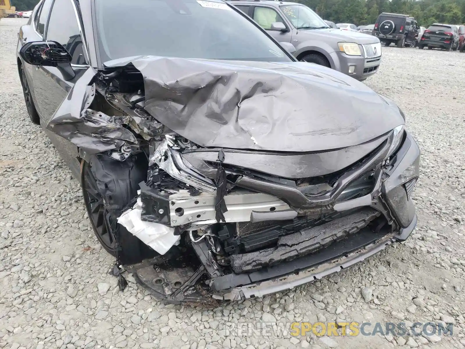 9 Photograph of a damaged car 4T1K61AK3LU323965 TOYOTA CAMRY 2020