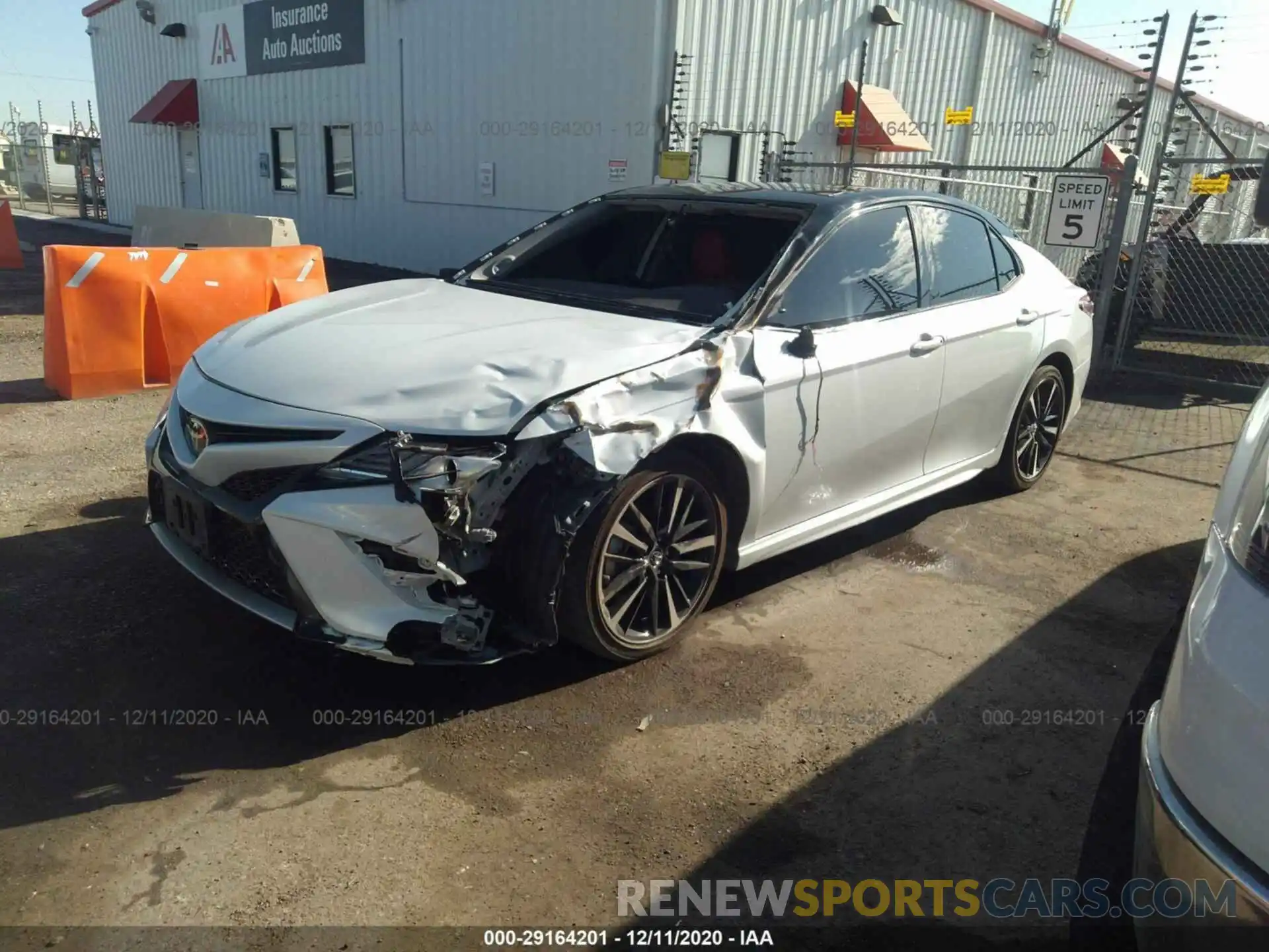 2 Photograph of a damaged car 4T1K61AK3LU333881 TOYOTA CAMRY 2020