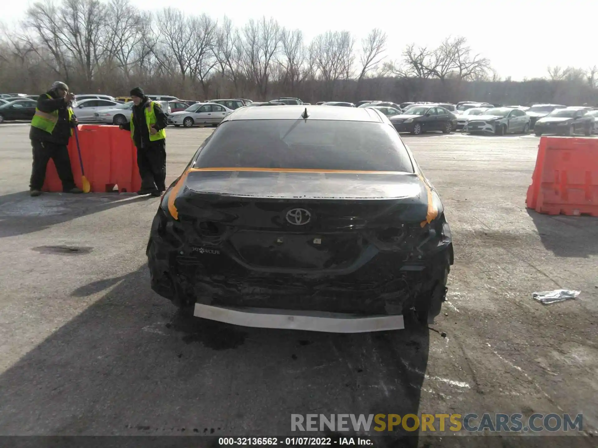 6 Photograph of a damaged car 4T1K61AK3LU334920 TOYOTA CAMRY 2020