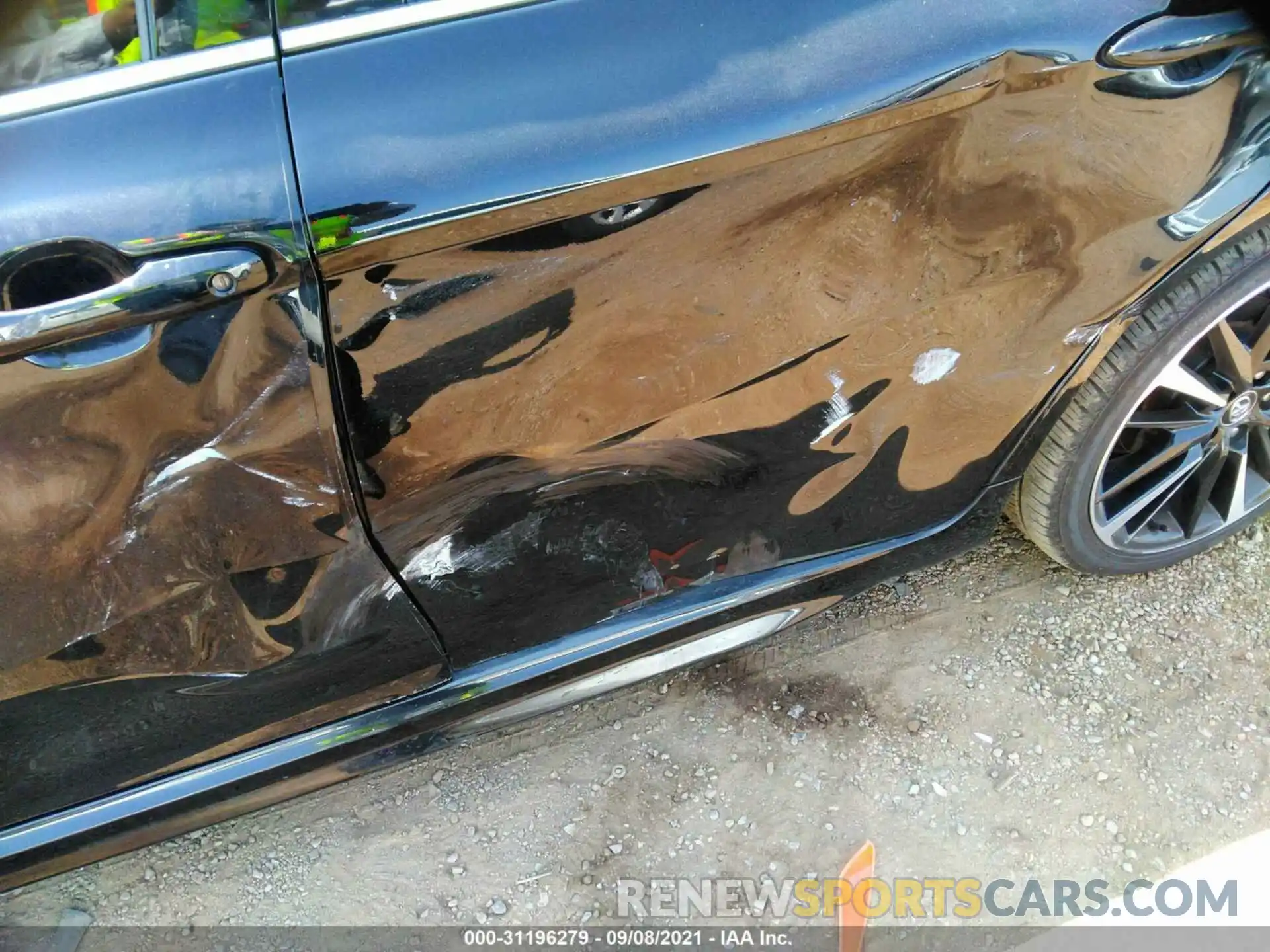 6 Photograph of a damaged car 4T1K61AK3LU354598 TOYOTA CAMRY 2020