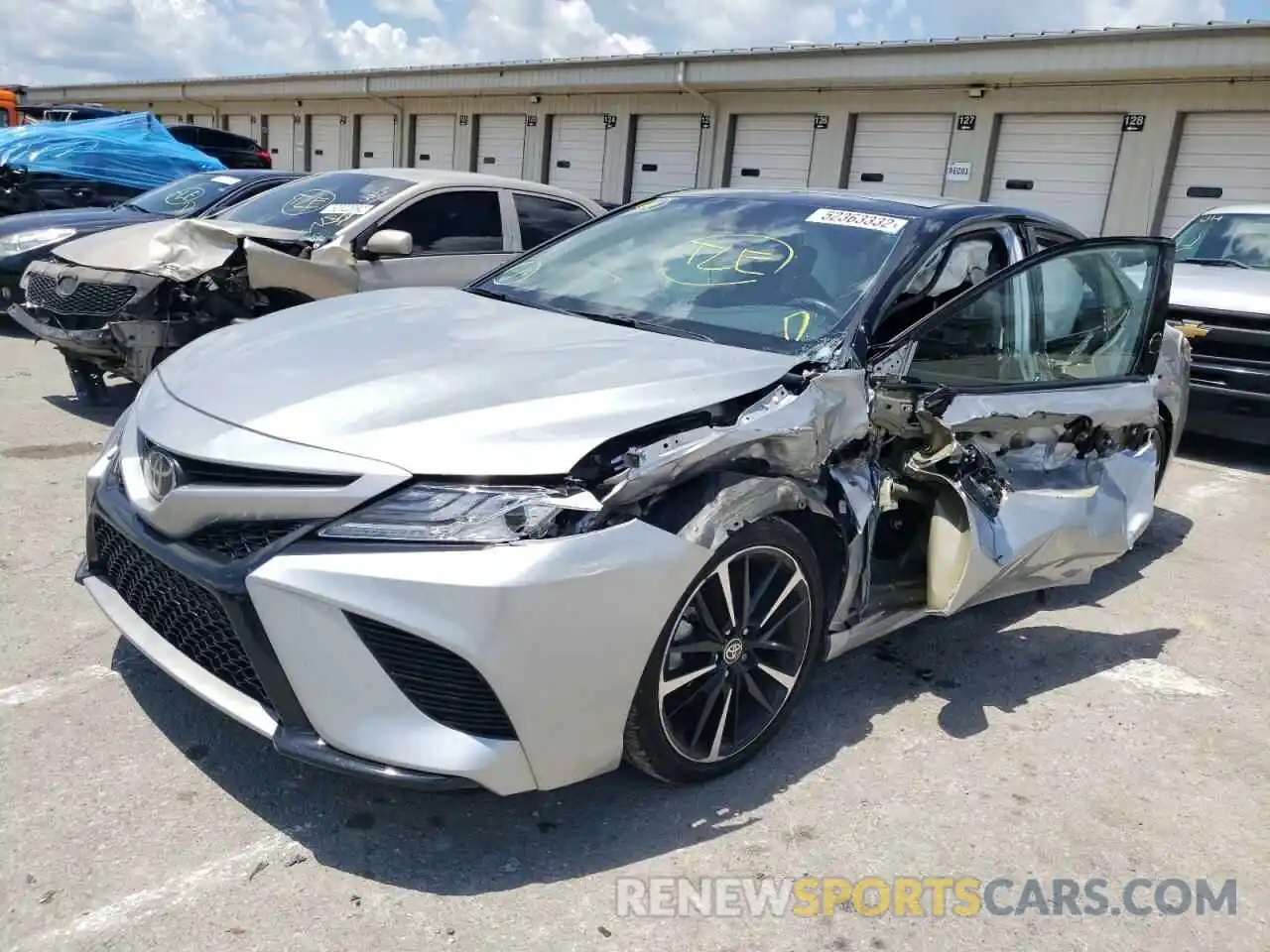 2 Photograph of a damaged car 4T1K61AK3LU358635 TOYOTA CAMRY 2020