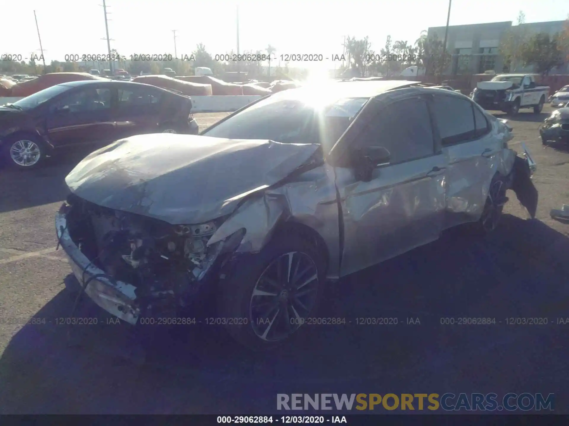 2 Photograph of a damaged car 4T1K61AK3LU363446 TOYOTA CAMRY 2020