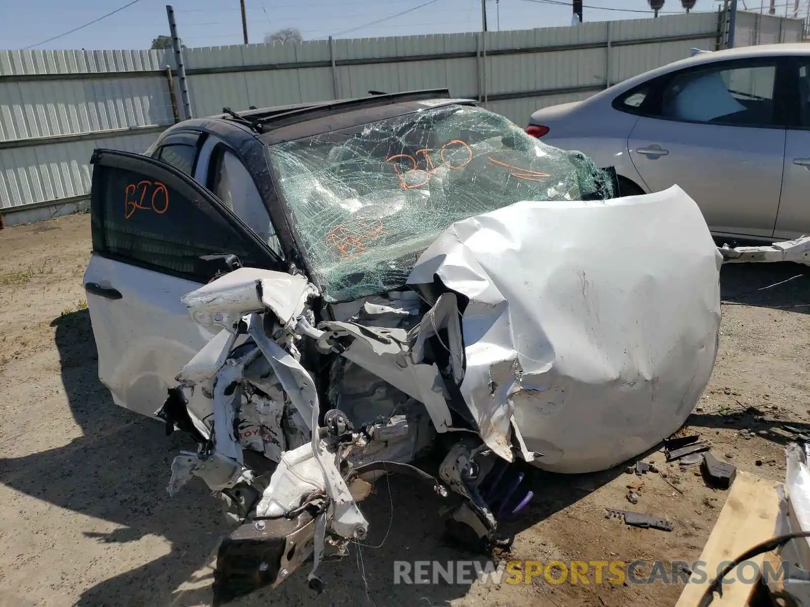 1 Photograph of a damaged car 4T1K61AK3LU370428 TOYOTA CAMRY 2020