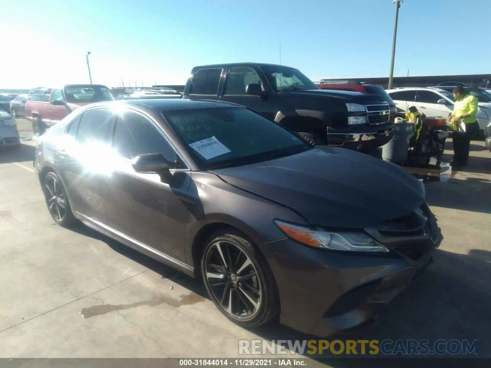 1 Photograph of a damaged car 4T1K61AK3LU374351 TOYOTA CAMRY 2020