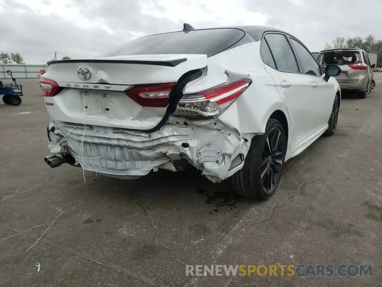 9 Photograph of a damaged car 4T1K61AK3LU378884 TOYOTA CAMRY 2020