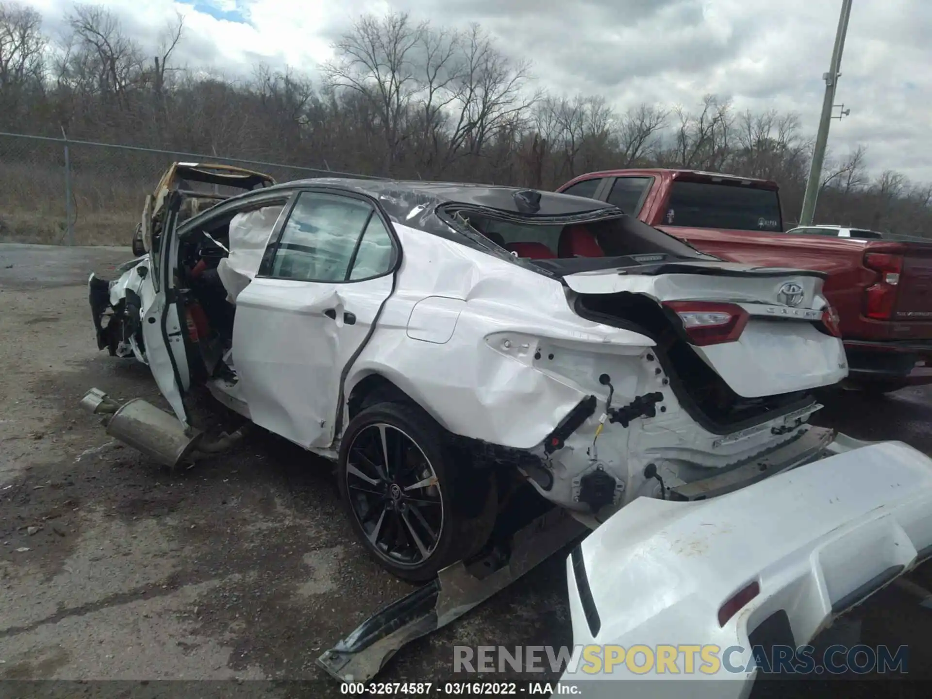 3 Photograph of a damaged car 4T1K61AK3LU379002 TOYOTA CAMRY 2020