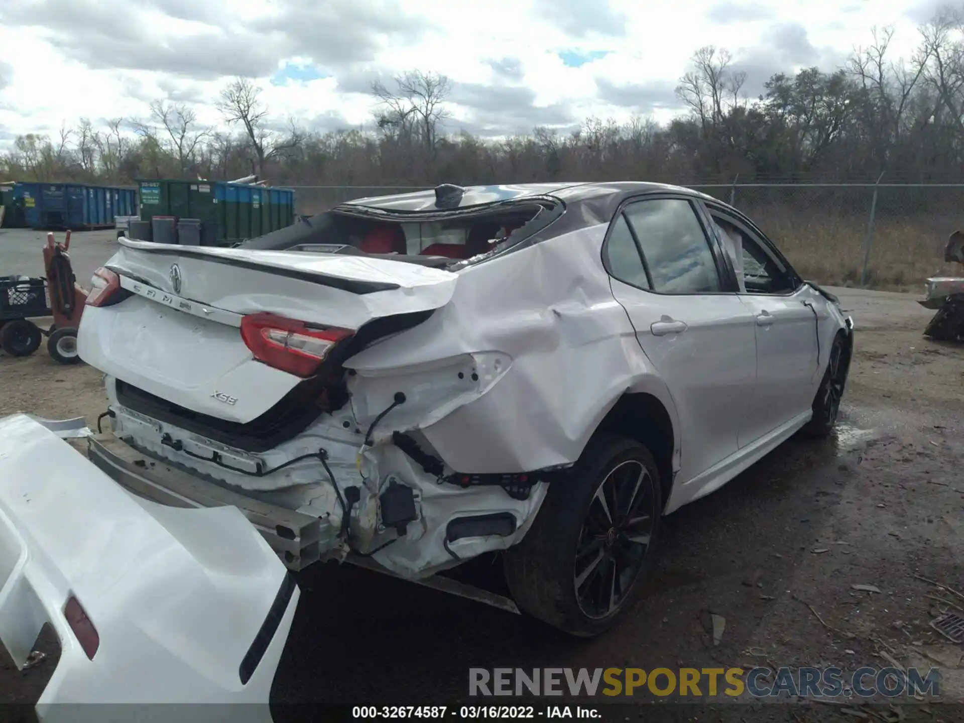 4 Photograph of a damaged car 4T1K61AK3LU379002 TOYOTA CAMRY 2020