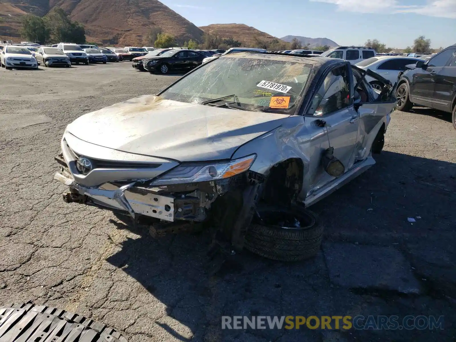 2 Photograph of a damaged car 4T1K61AK3LU386693 TOYOTA CAMRY 2020