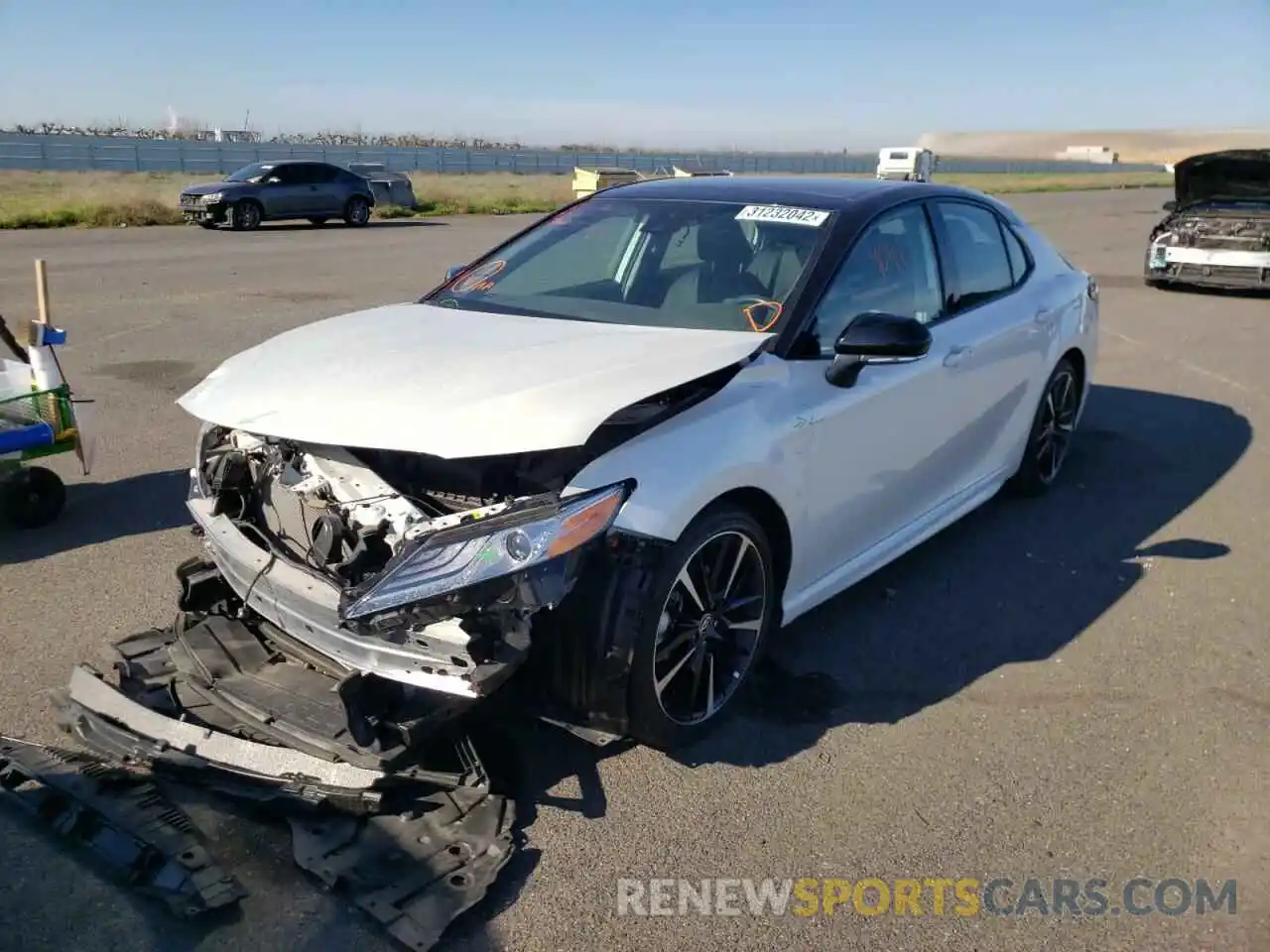 2 Photograph of a damaged car 4T1K61AK3LU392557 TOYOTA CAMRY 2020