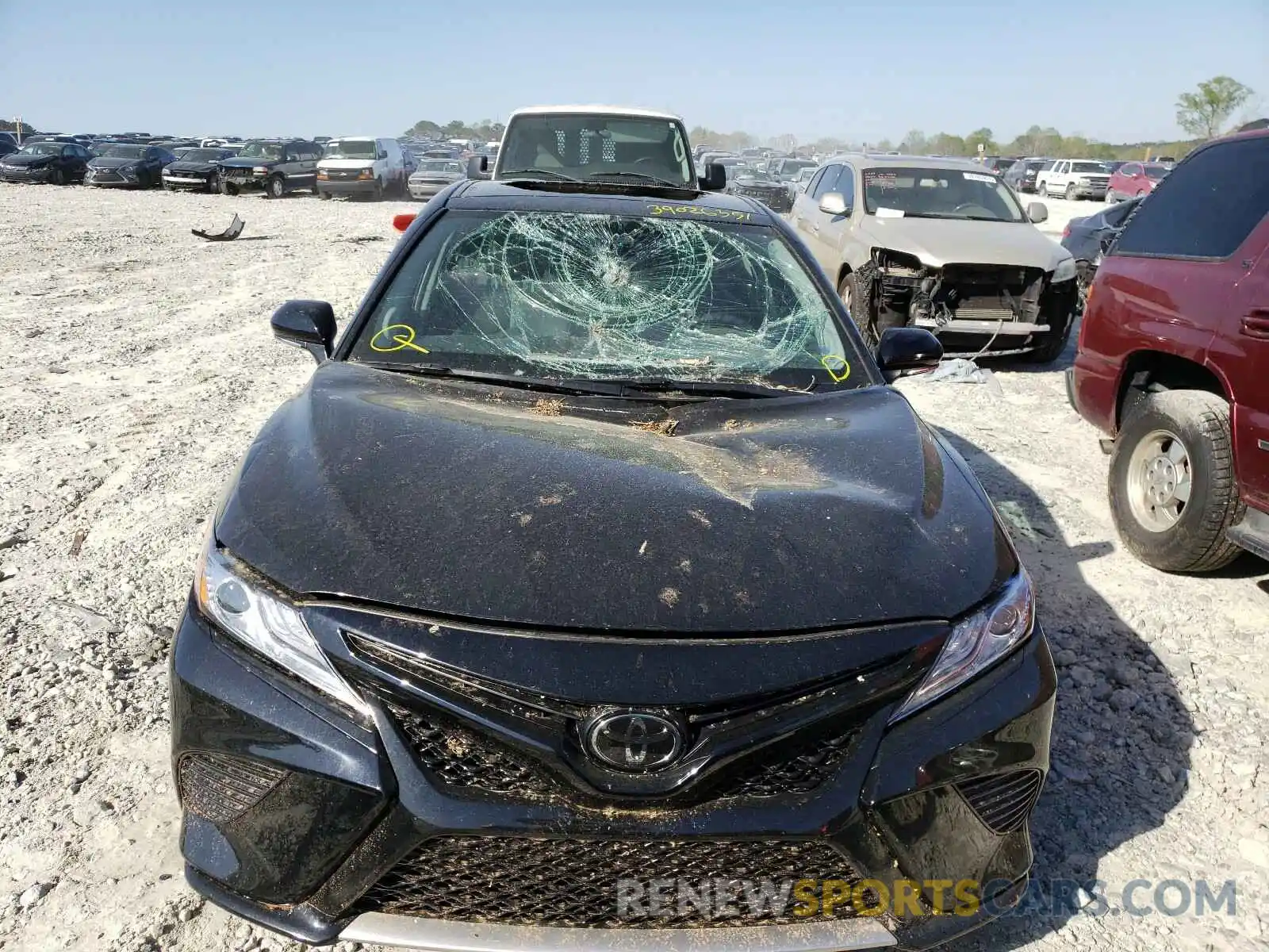 9 Photograph of a damaged car 4T1K61AK3LU401872 TOYOTA CAMRY 2020