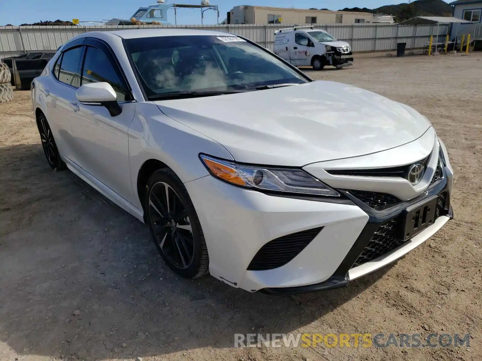 1 Photograph of a damaged car 4T1K61AK3LU501664 TOYOTA CAMRY 2020