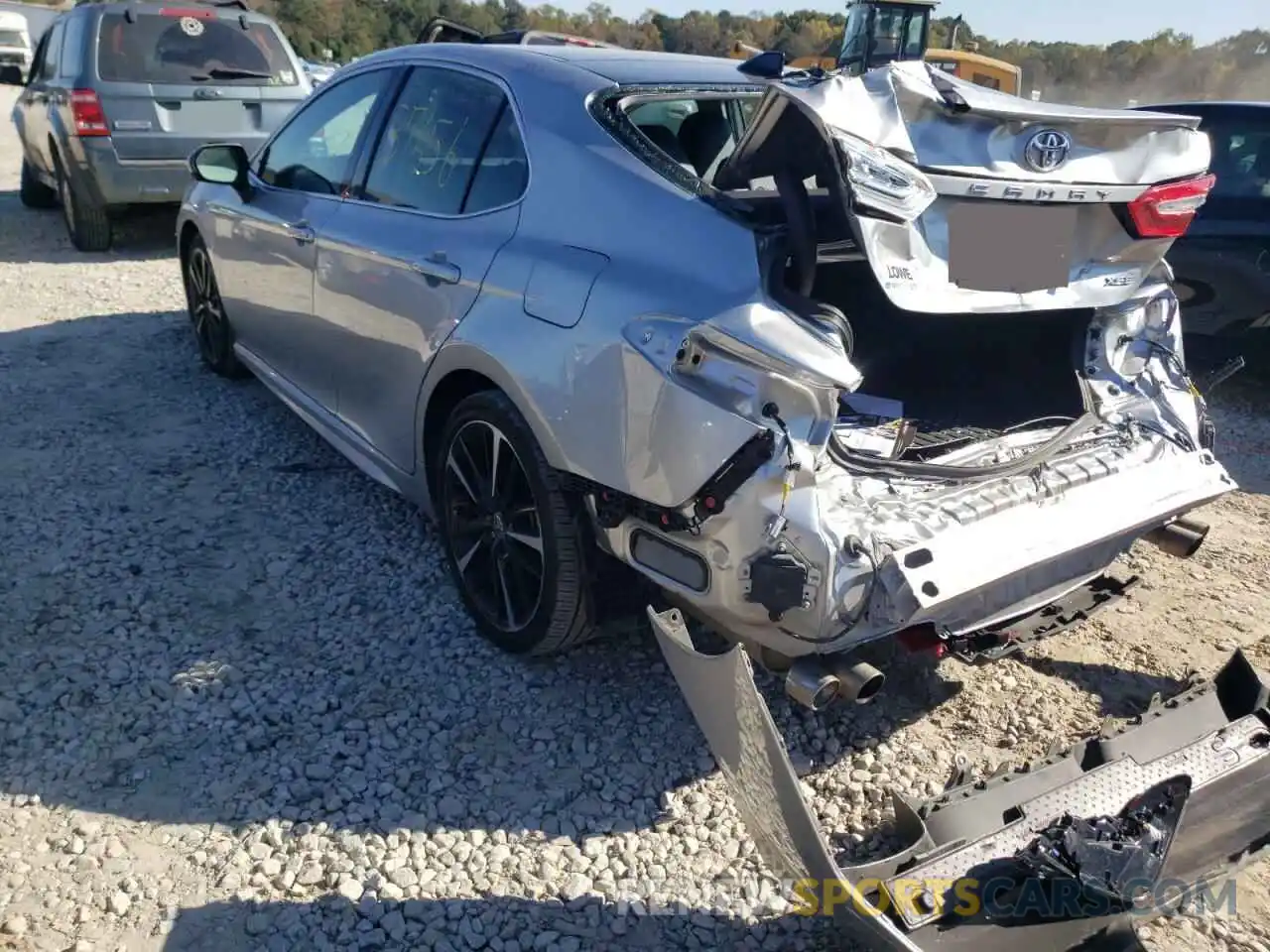 3 Photograph of a damaged car 4T1K61AK3LU504774 TOYOTA CAMRY 2020