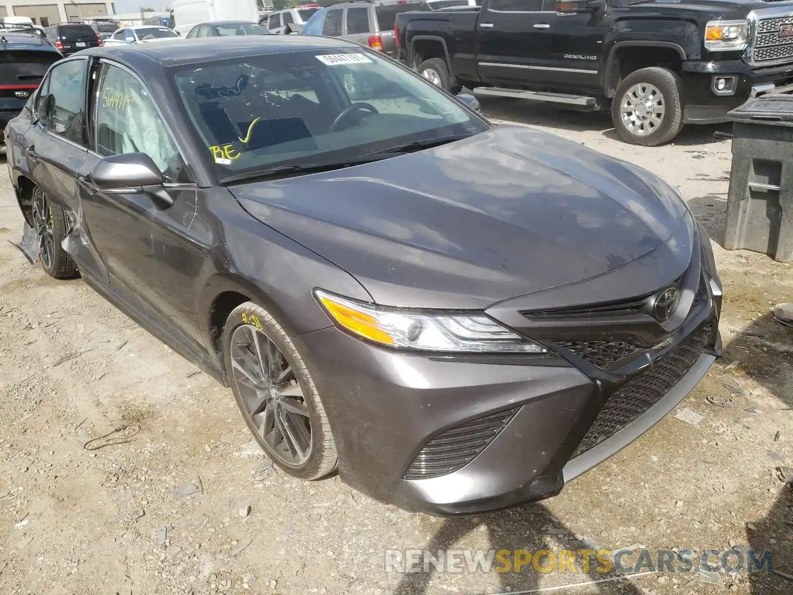 1 Photograph of a damaged car 4T1K61AK3LU899166 TOYOTA CAMRY 2020