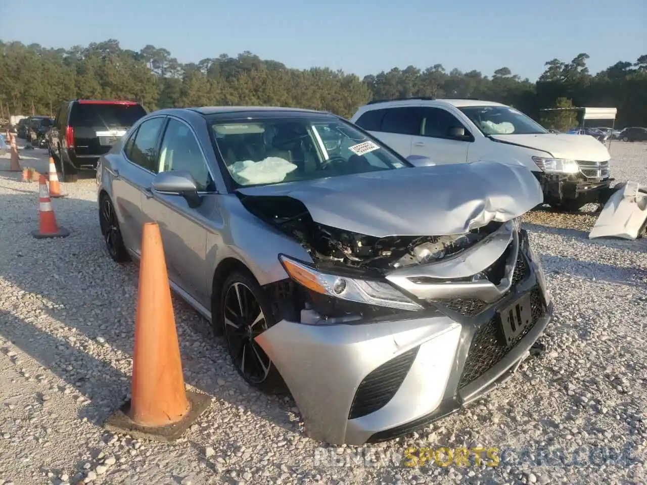 1 Photograph of a damaged car 4T1K61AK3LU971645 TOYOTA CAMRY 2020