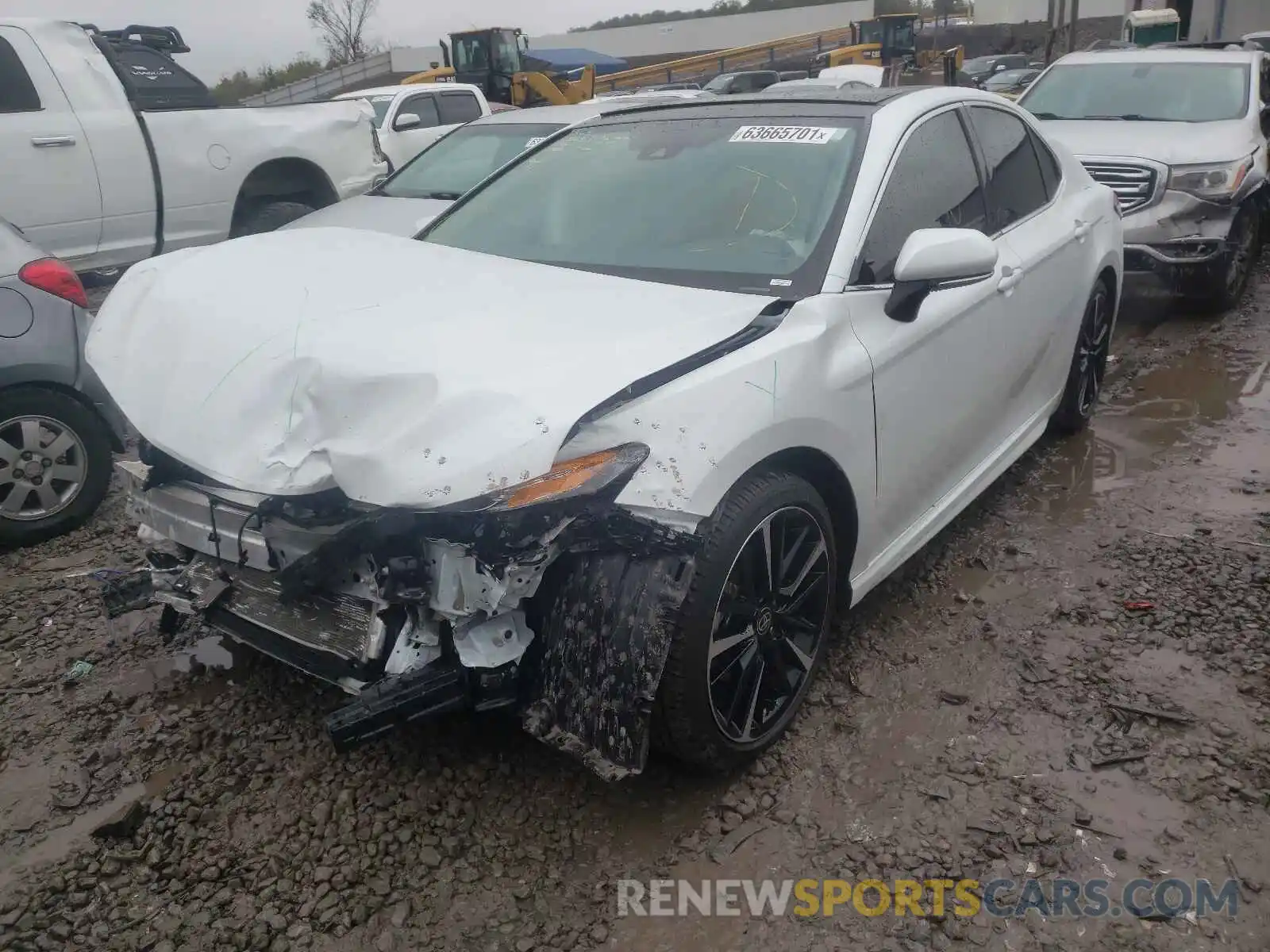 2 Photograph of a damaged car 4T1K61AK3LU982127 TOYOTA CAMRY 2020