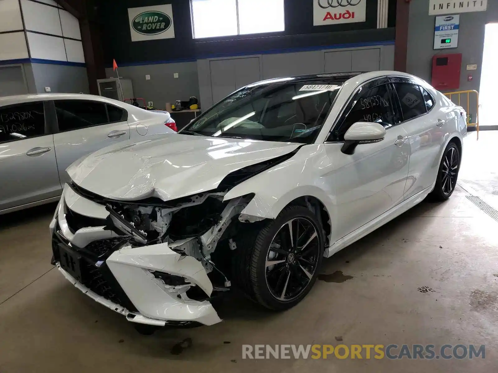 2 Photograph of a damaged car 4T1K61AK3LU985030 TOYOTA CAMRY 2020