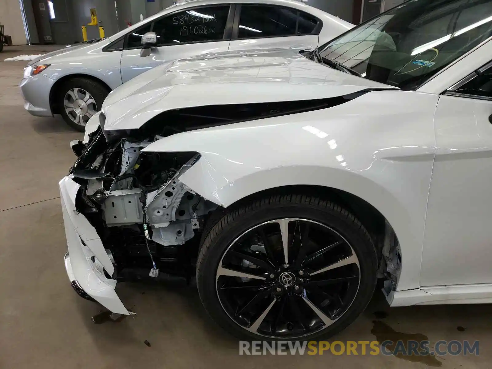 9 Photograph of a damaged car 4T1K61AK3LU985030 TOYOTA CAMRY 2020