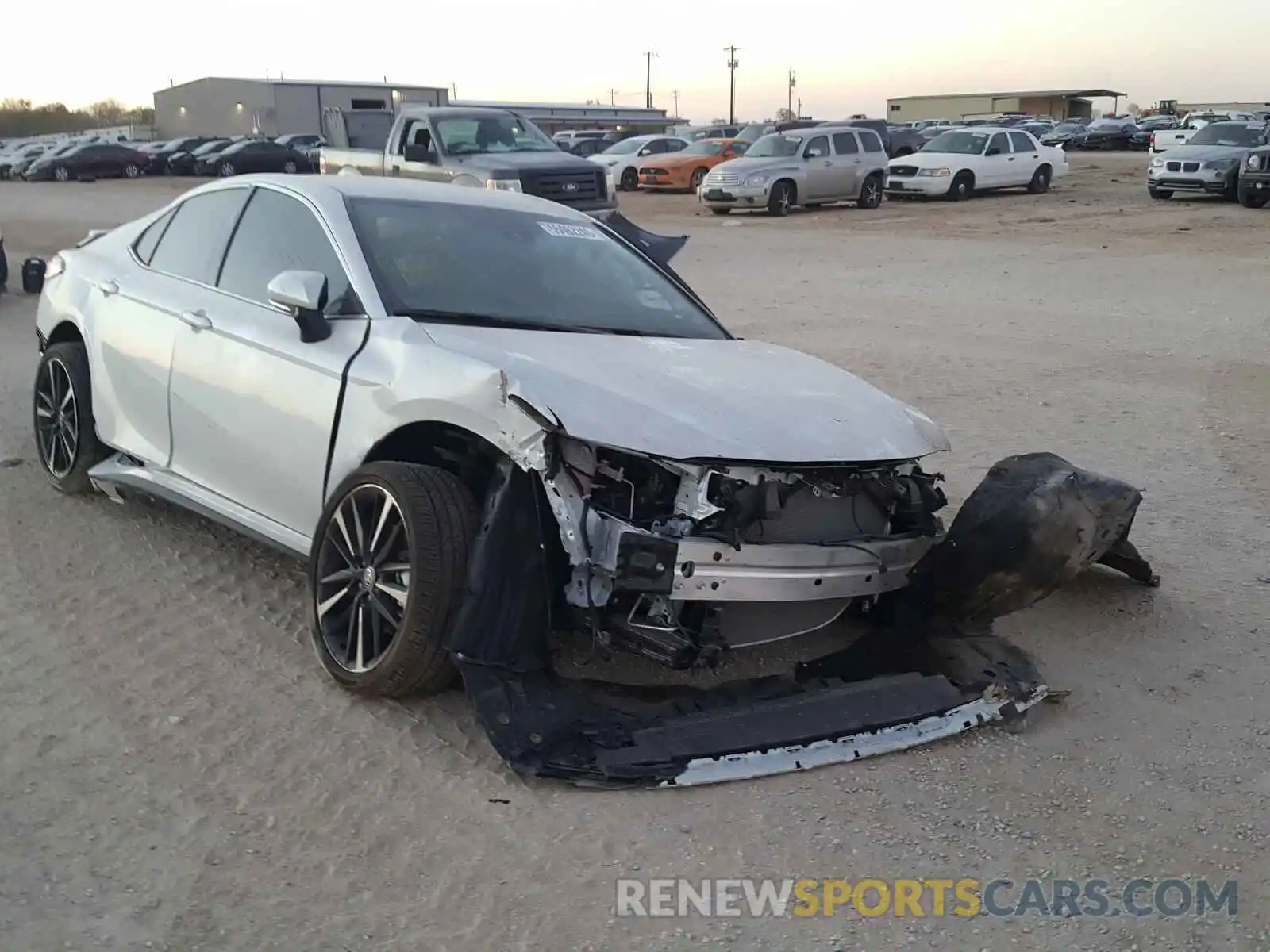 1 Photograph of a damaged car 4T1K61AK3LU988803 TOYOTA CAMRY 2020