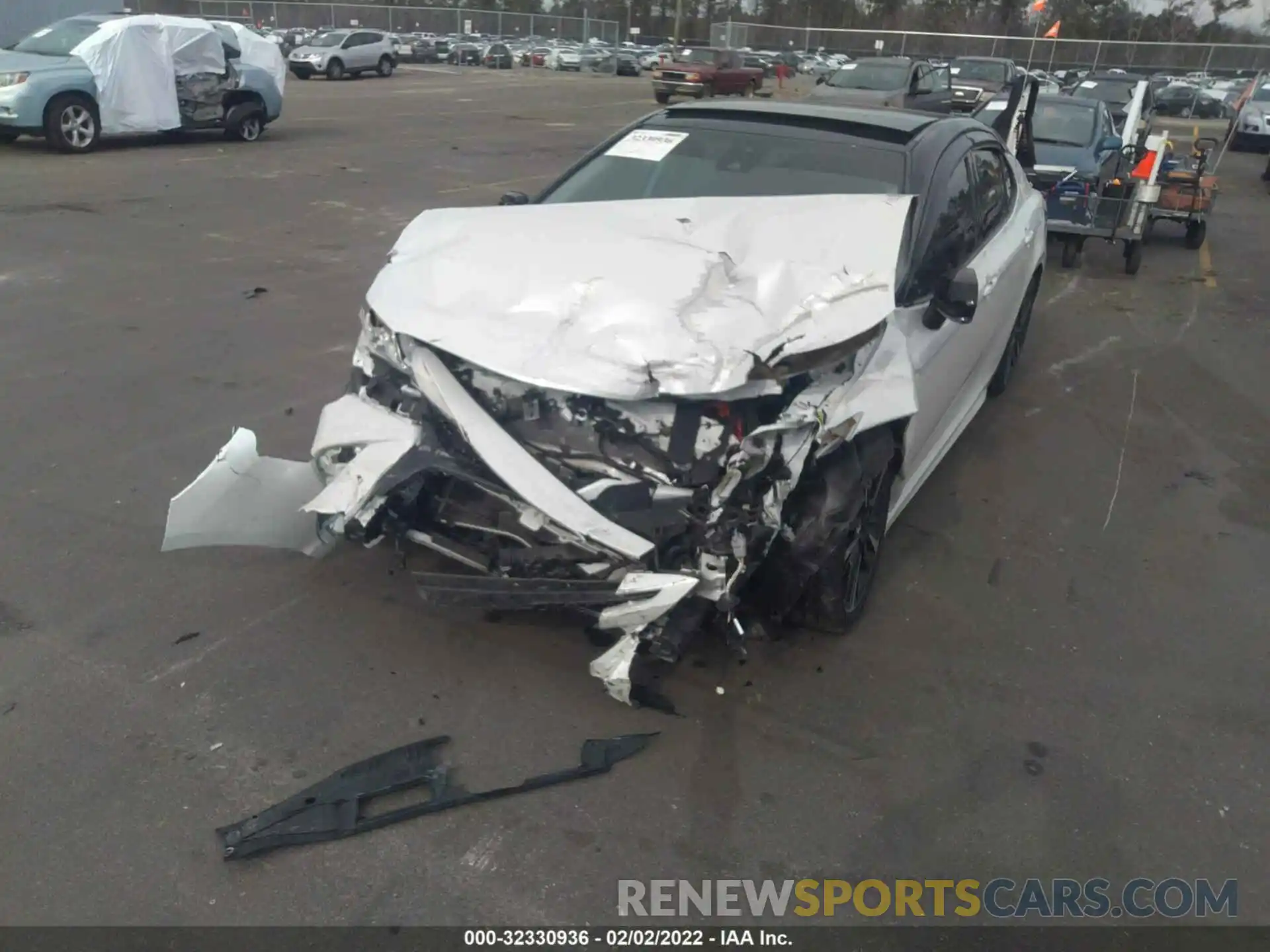 6 Photograph of a damaged car 4T1K61AK4LU309220 TOYOTA CAMRY 2020