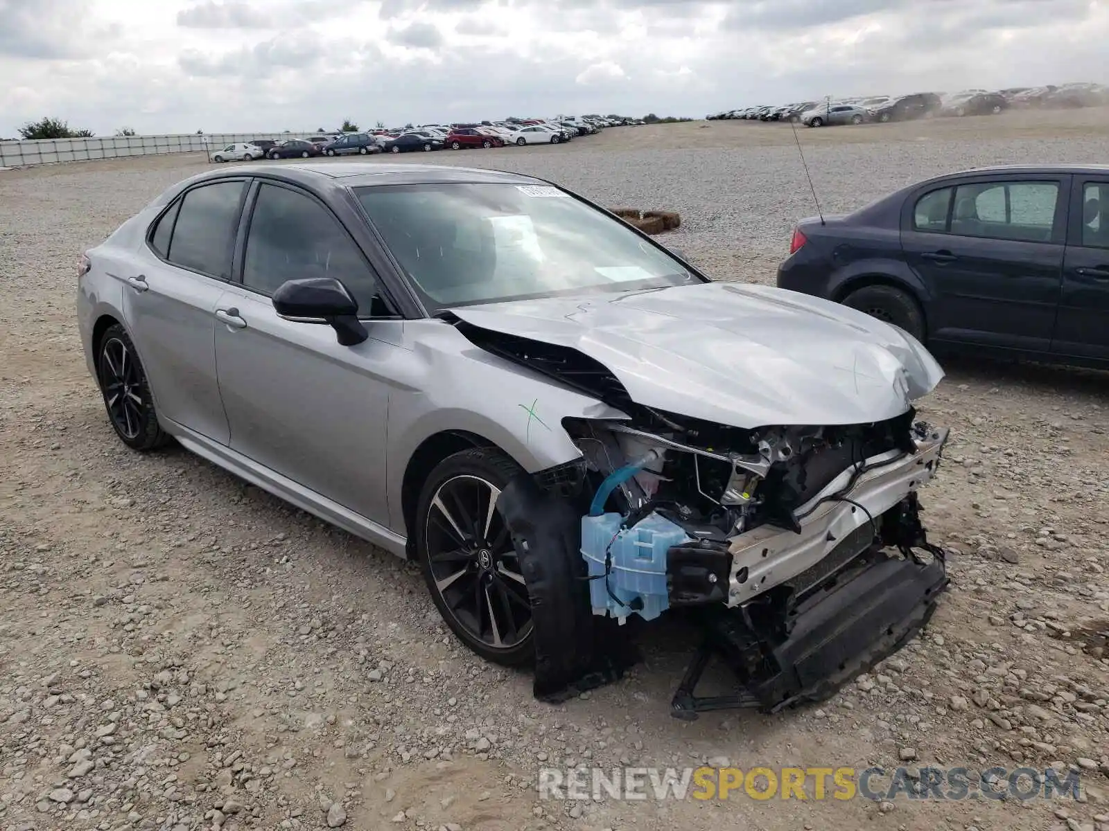 1 Photograph of a damaged car 4T1K61AK4LU310576 TOYOTA CAMRY 2020