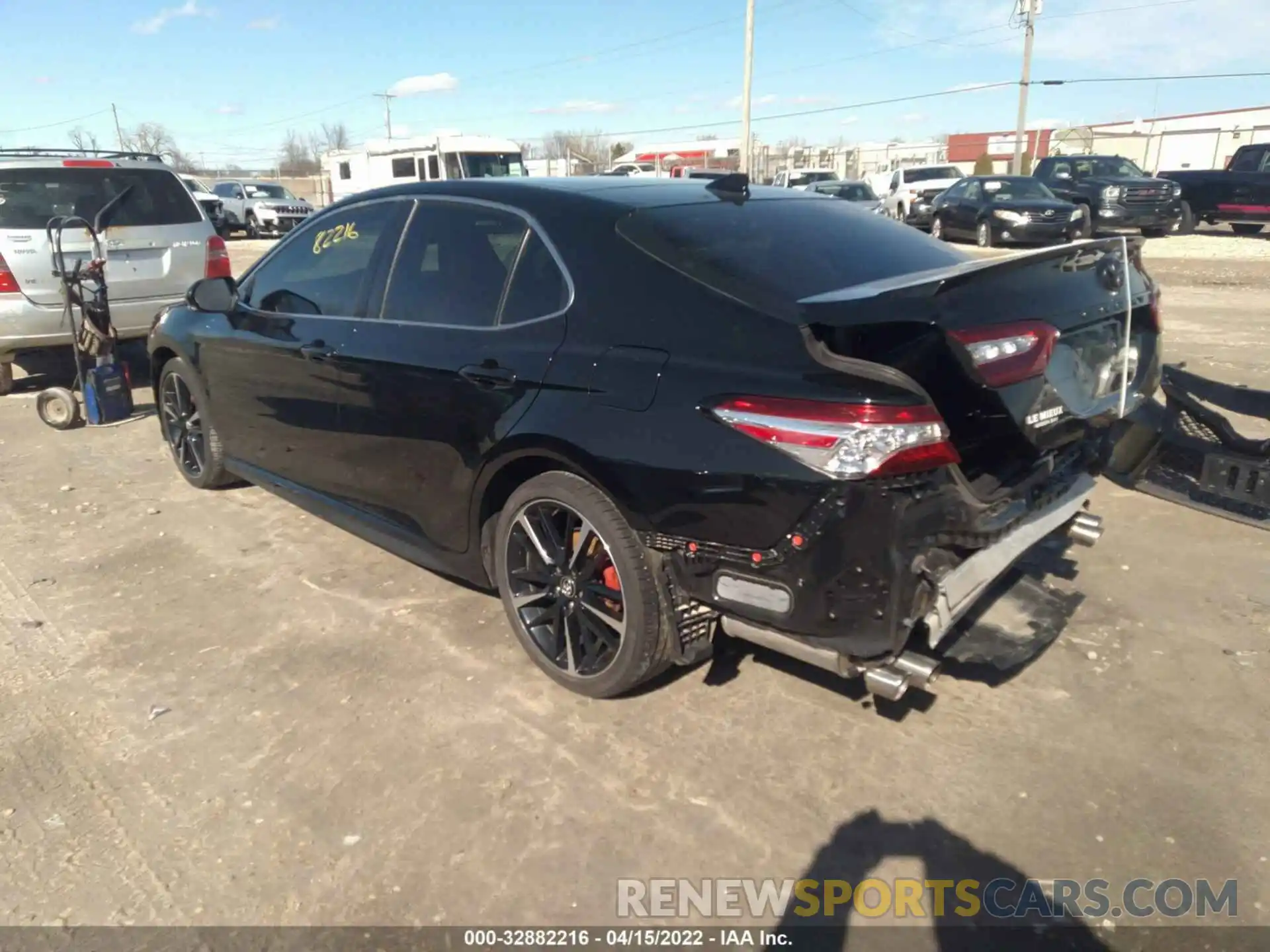 3 Photograph of a damaged car 4T1K61AK4LU314613 TOYOTA CAMRY 2020