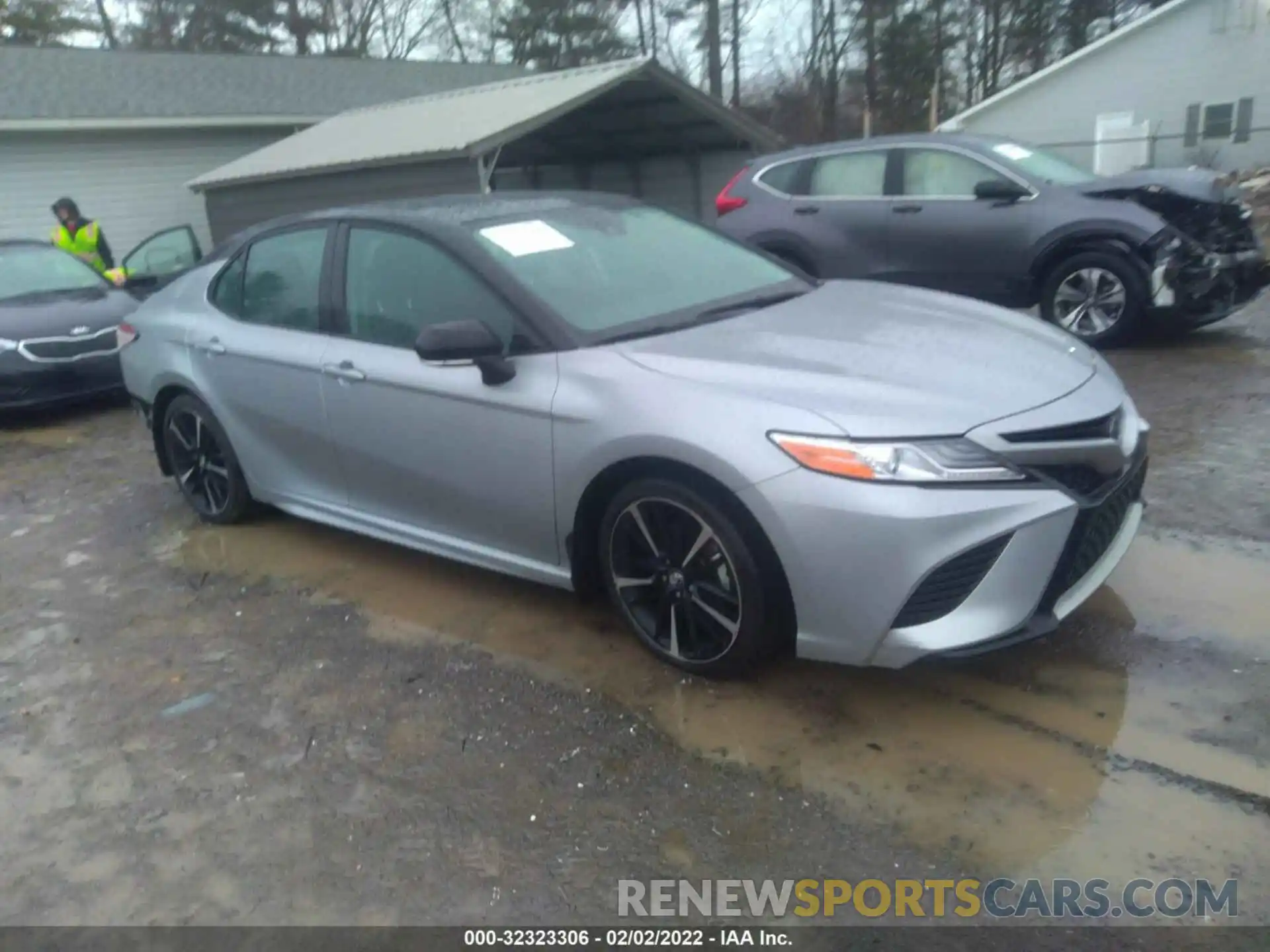 1 Photograph of a damaged car 4T1K61AK4LU322162 TOYOTA CAMRY 2020