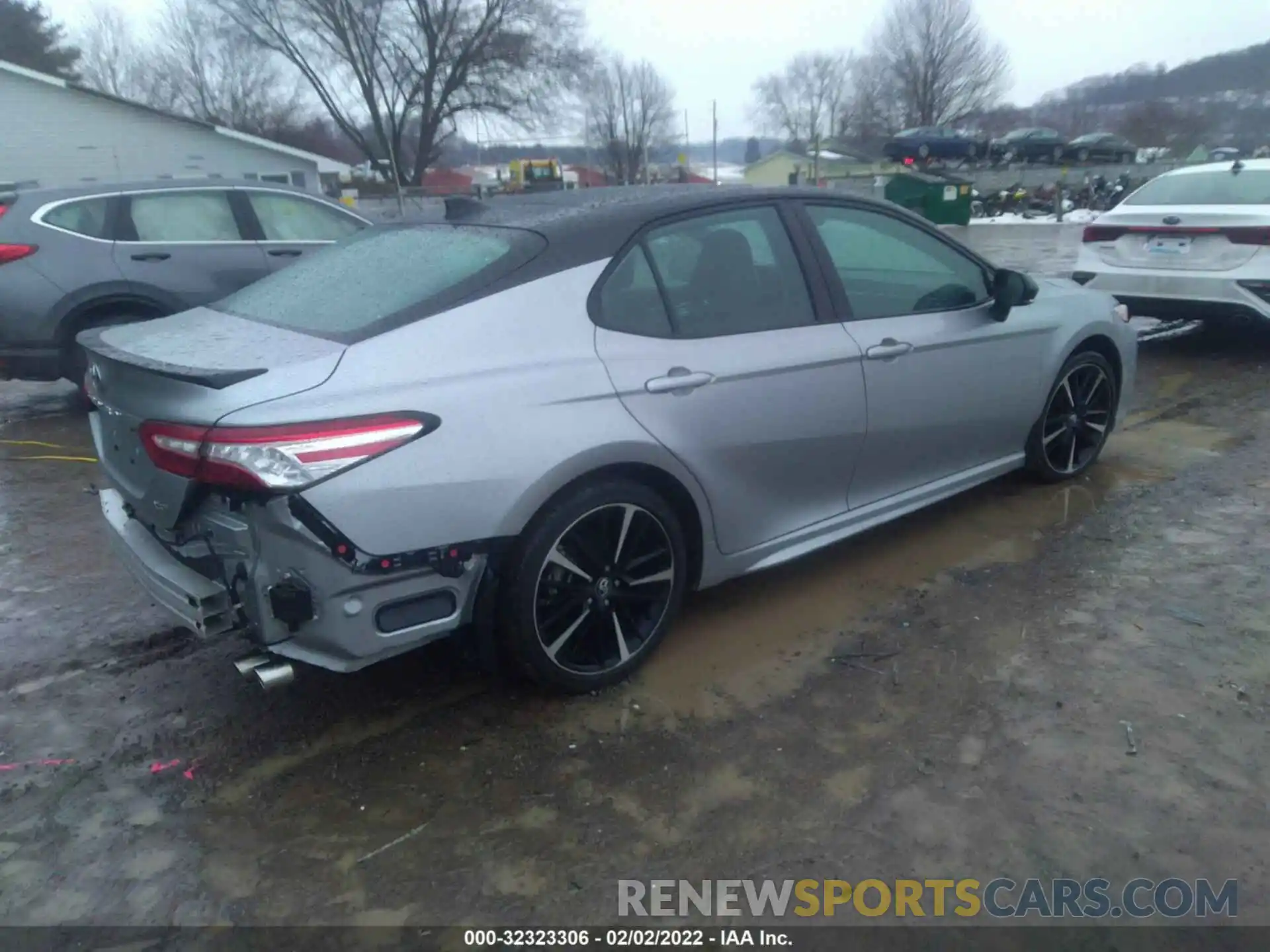 4 Photograph of a damaged car 4T1K61AK4LU322162 TOYOTA CAMRY 2020