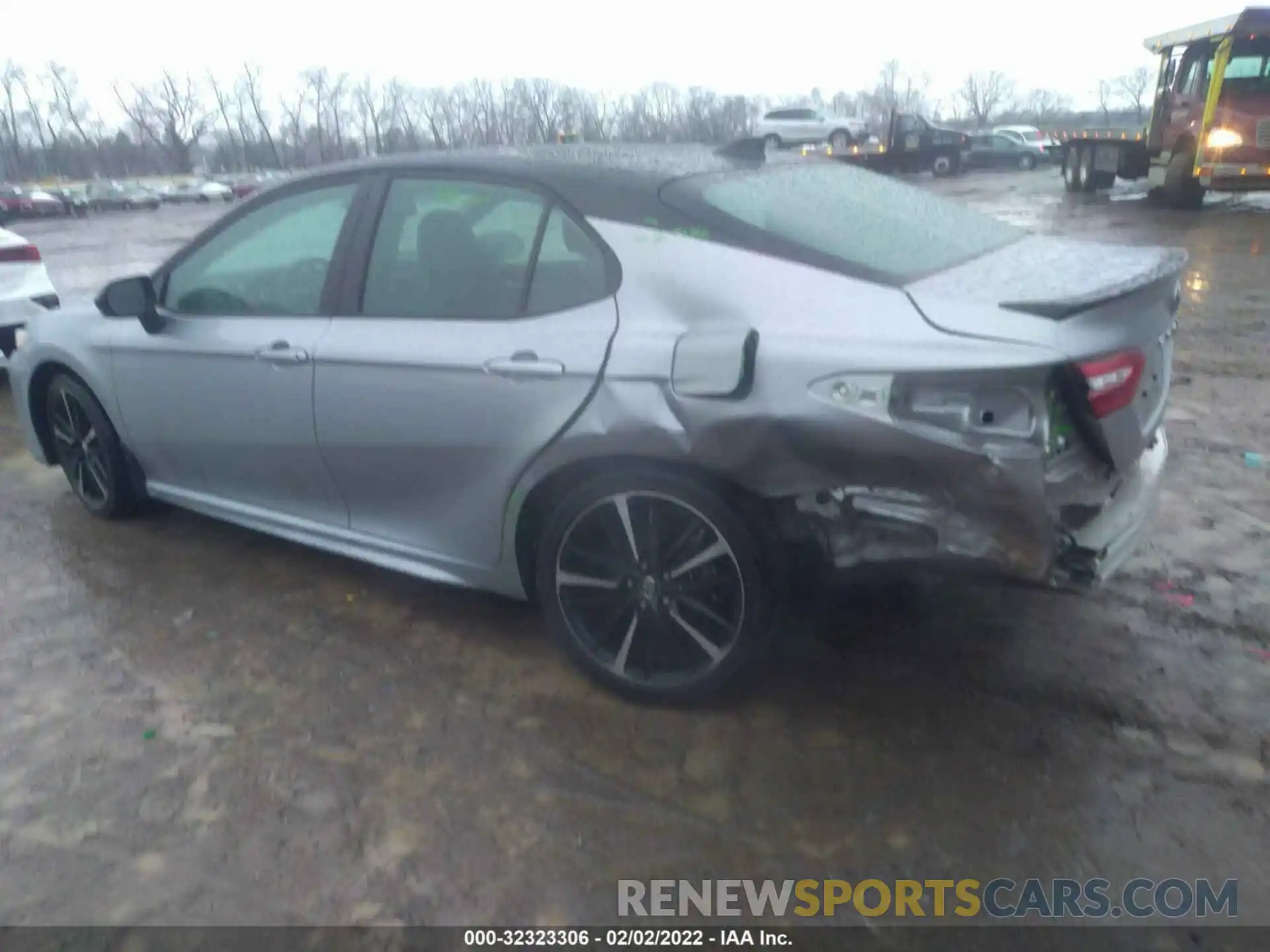 6 Photograph of a damaged car 4T1K61AK4LU322162 TOYOTA CAMRY 2020