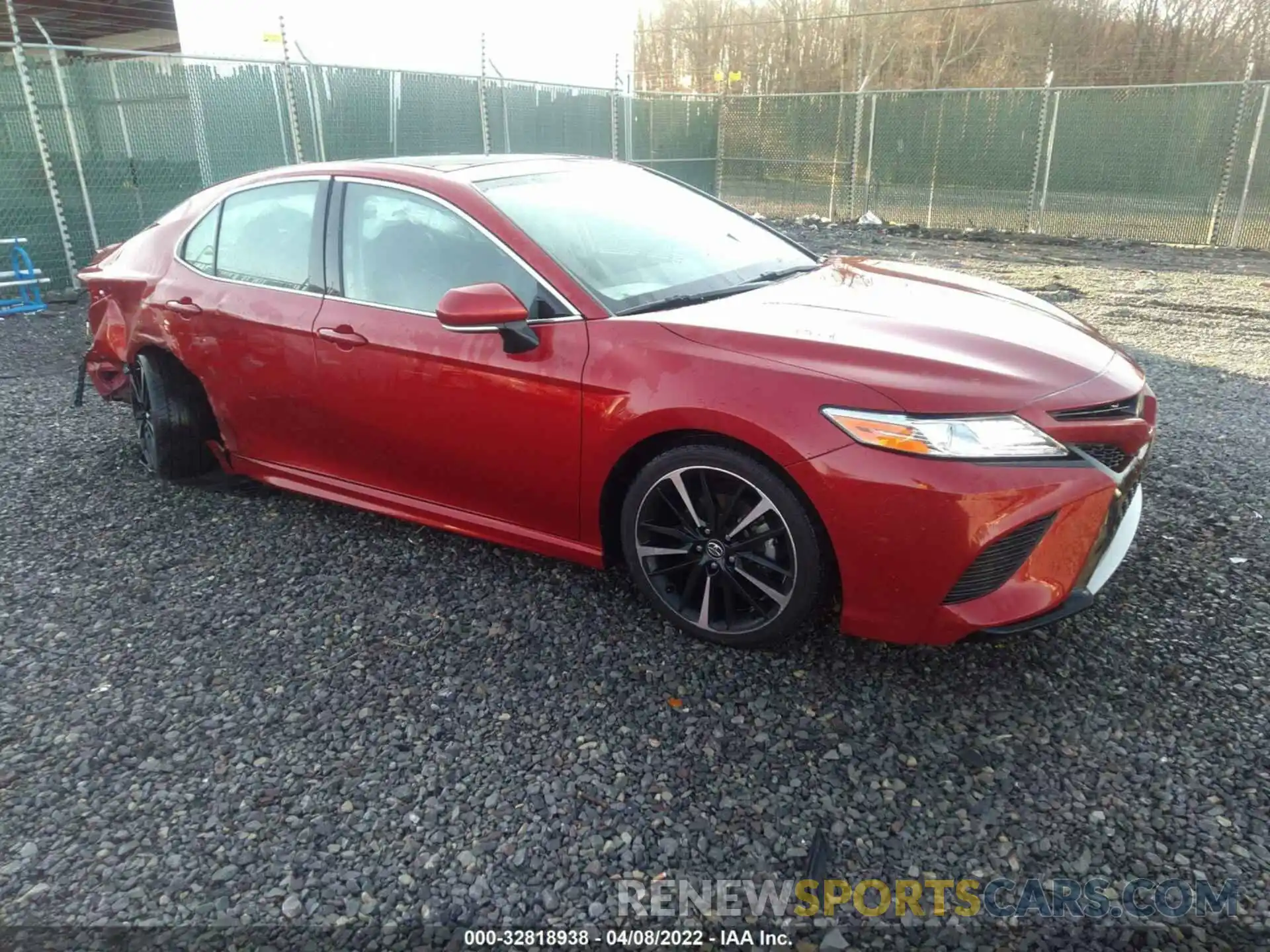 1 Photograph of a damaged car 4T1K61AK4LU325112 TOYOTA CAMRY 2020