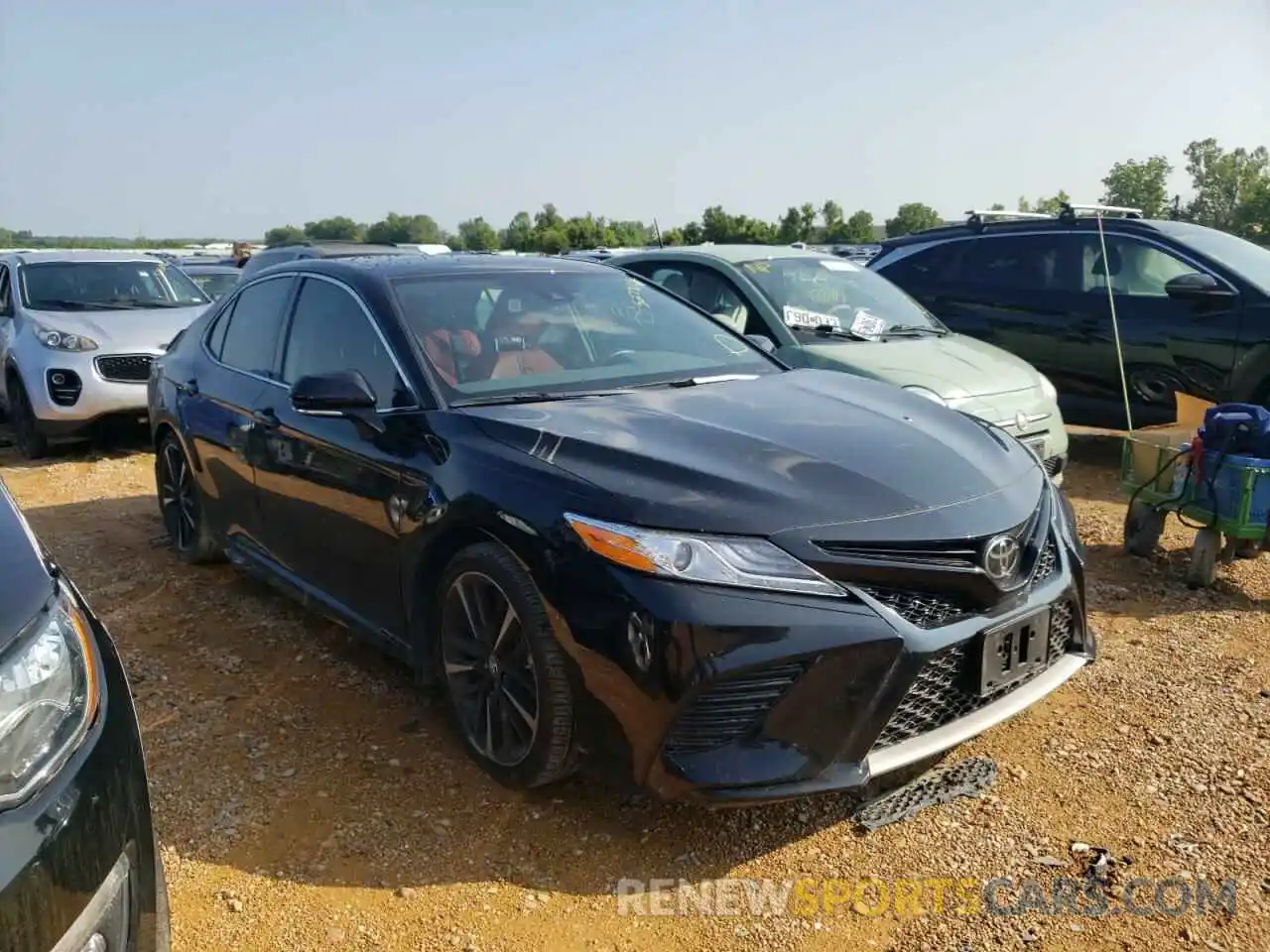 1 Photograph of a damaged car 4T1K61AK4LU328446 TOYOTA CAMRY 2020