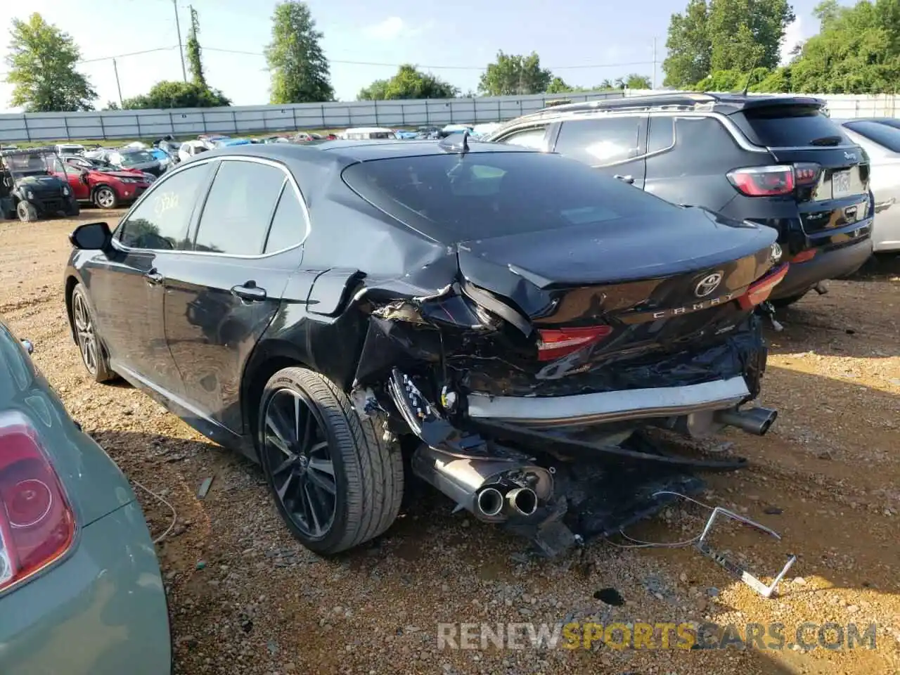 3 Photograph of a damaged car 4T1K61AK4LU328446 TOYOTA CAMRY 2020