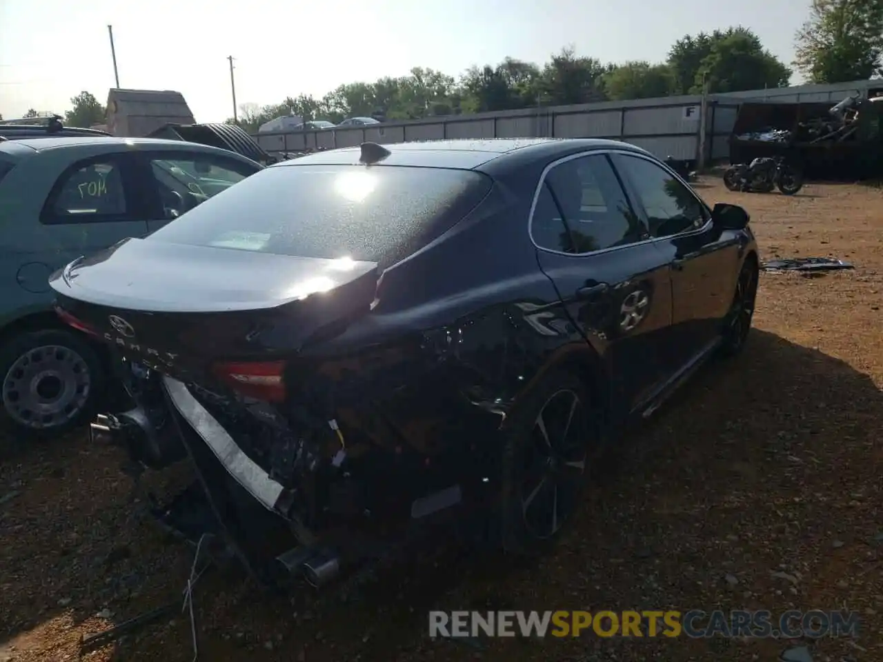 4 Photograph of a damaged car 4T1K61AK4LU328446 TOYOTA CAMRY 2020