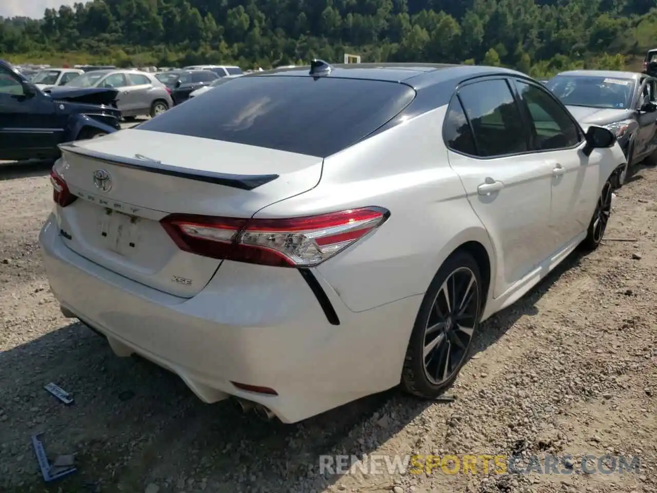 4 Photograph of a damaged car 4T1K61AK4LU339477 TOYOTA CAMRY 2020