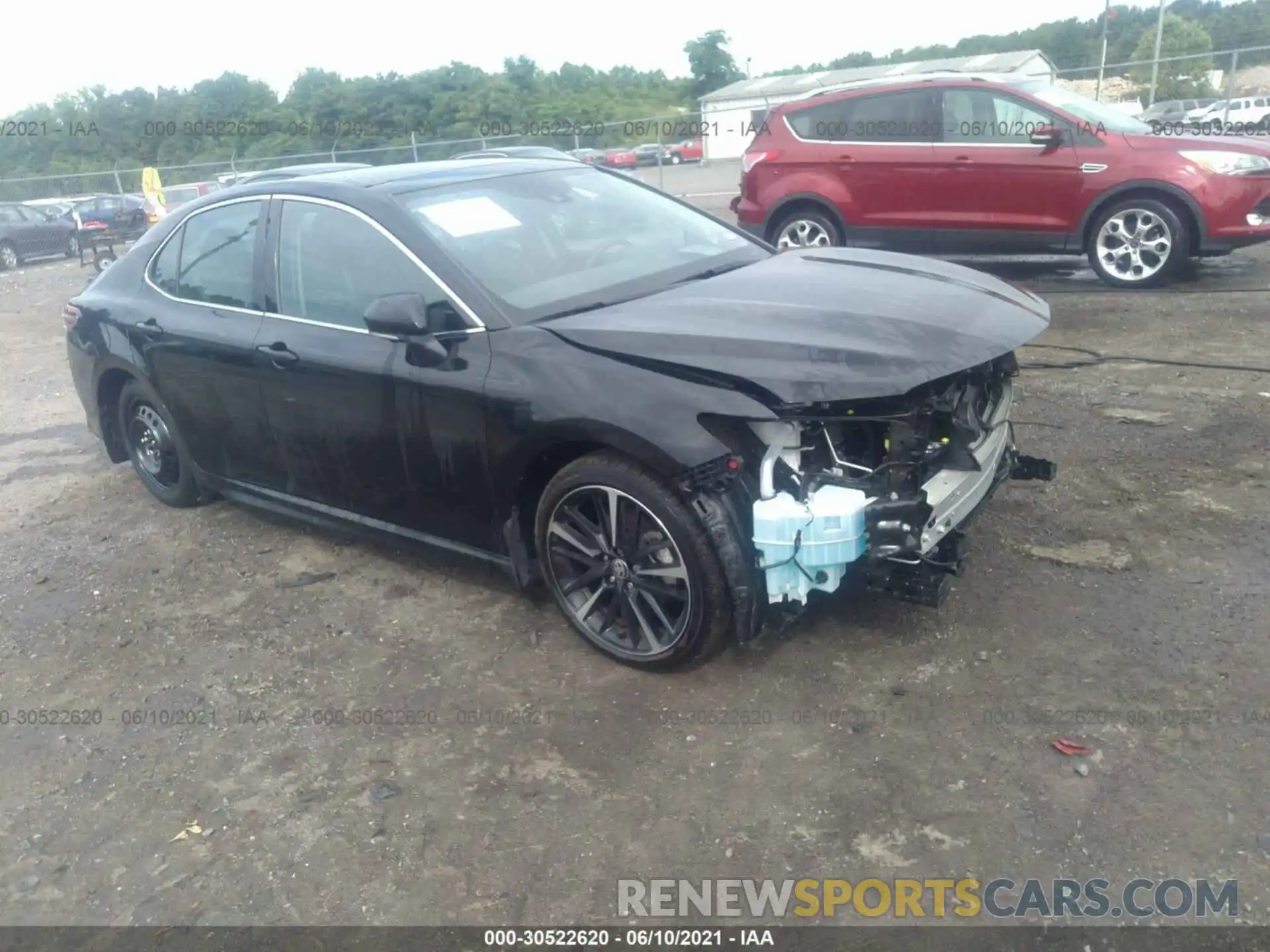 1 Photograph of a damaged car 4T1K61AK4LU352388 TOYOTA CAMRY 2020