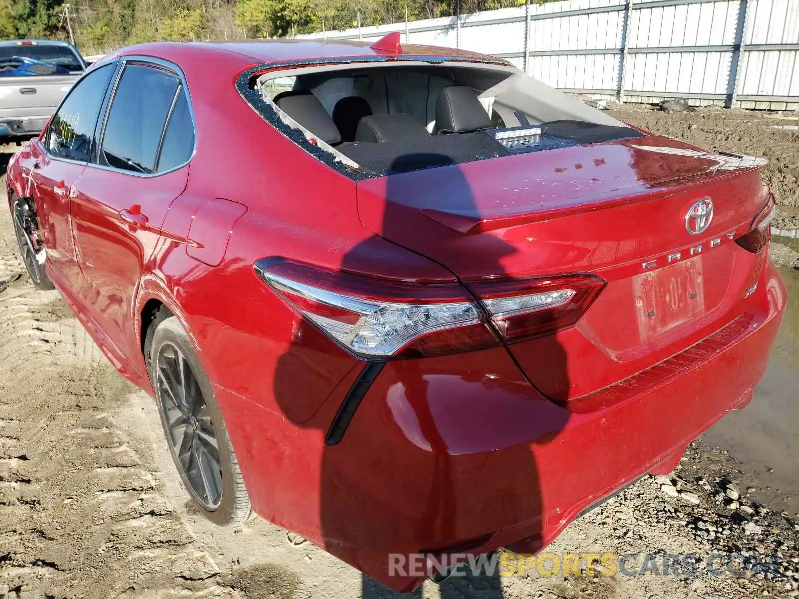 3 Photograph of a damaged car 4T1K61AK4LU356859 TOYOTA CAMRY 2020