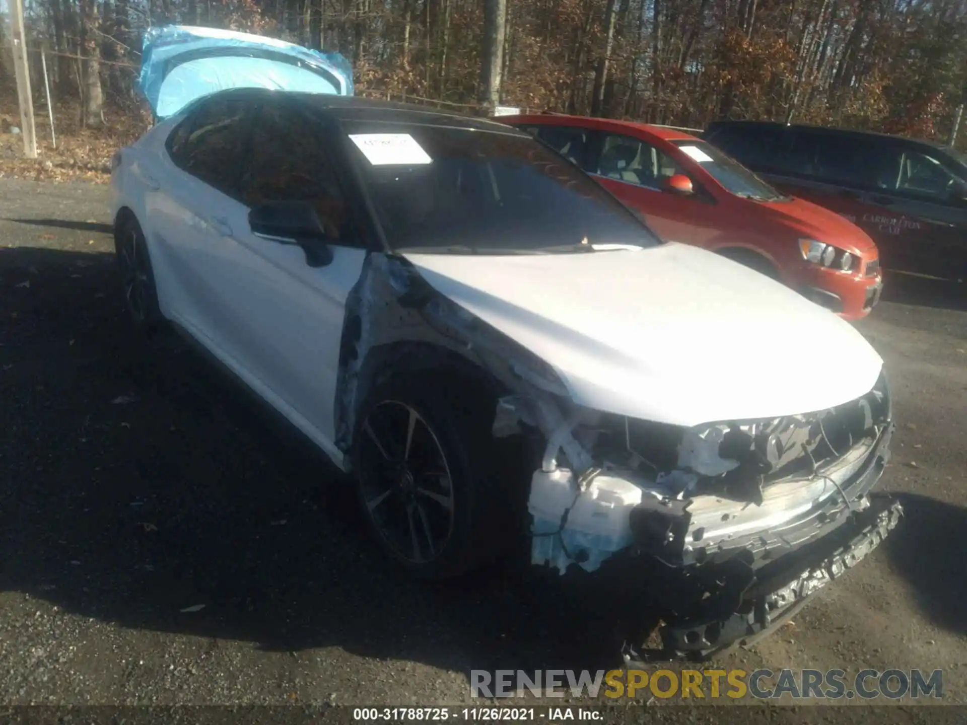 1 Photograph of a damaged car 4T1K61AK4LU361611 TOYOTA CAMRY 2020