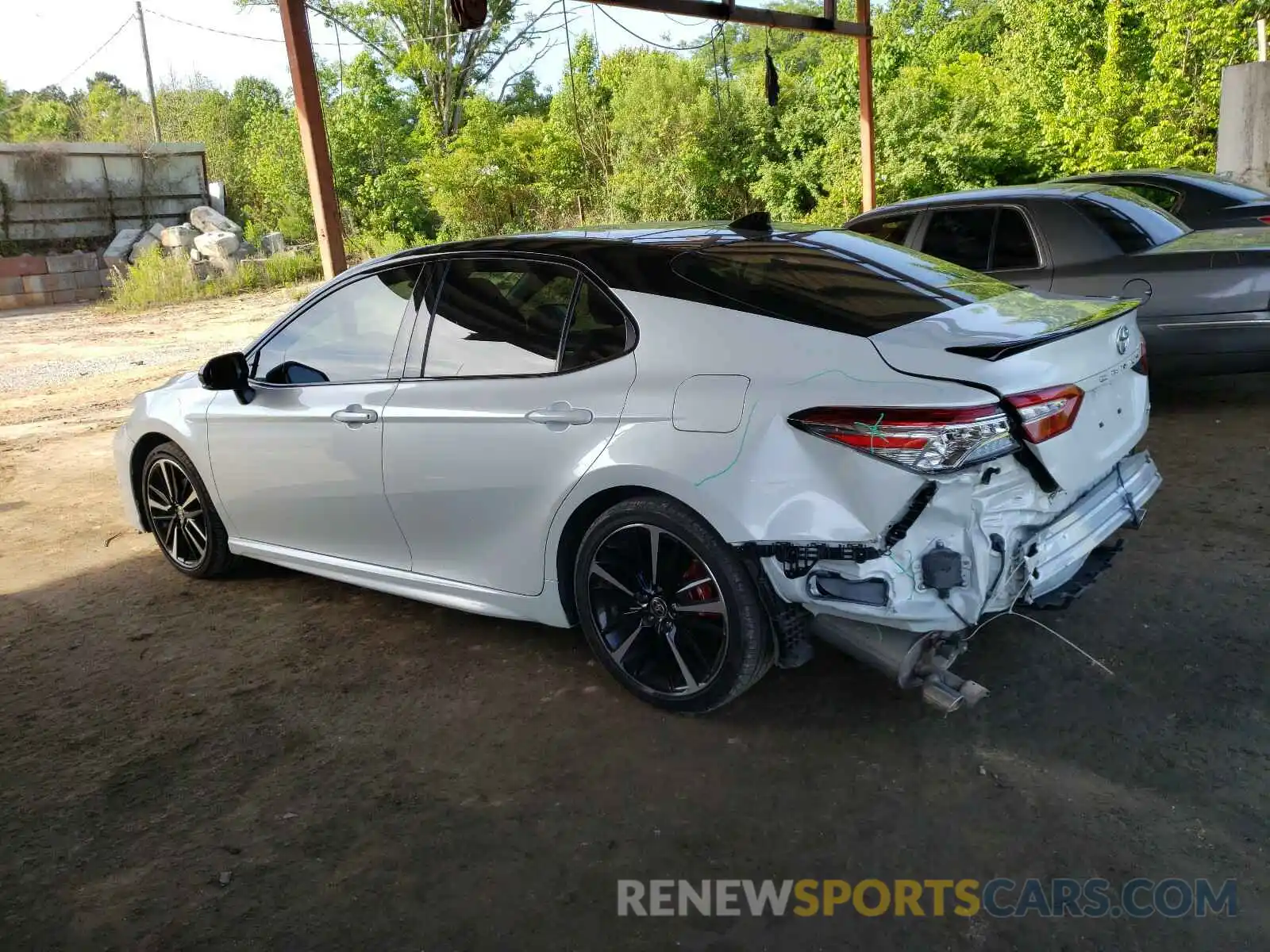 3 Photograph of a damaged car 4T1K61AK4LU362354 TOYOTA CAMRY 2020