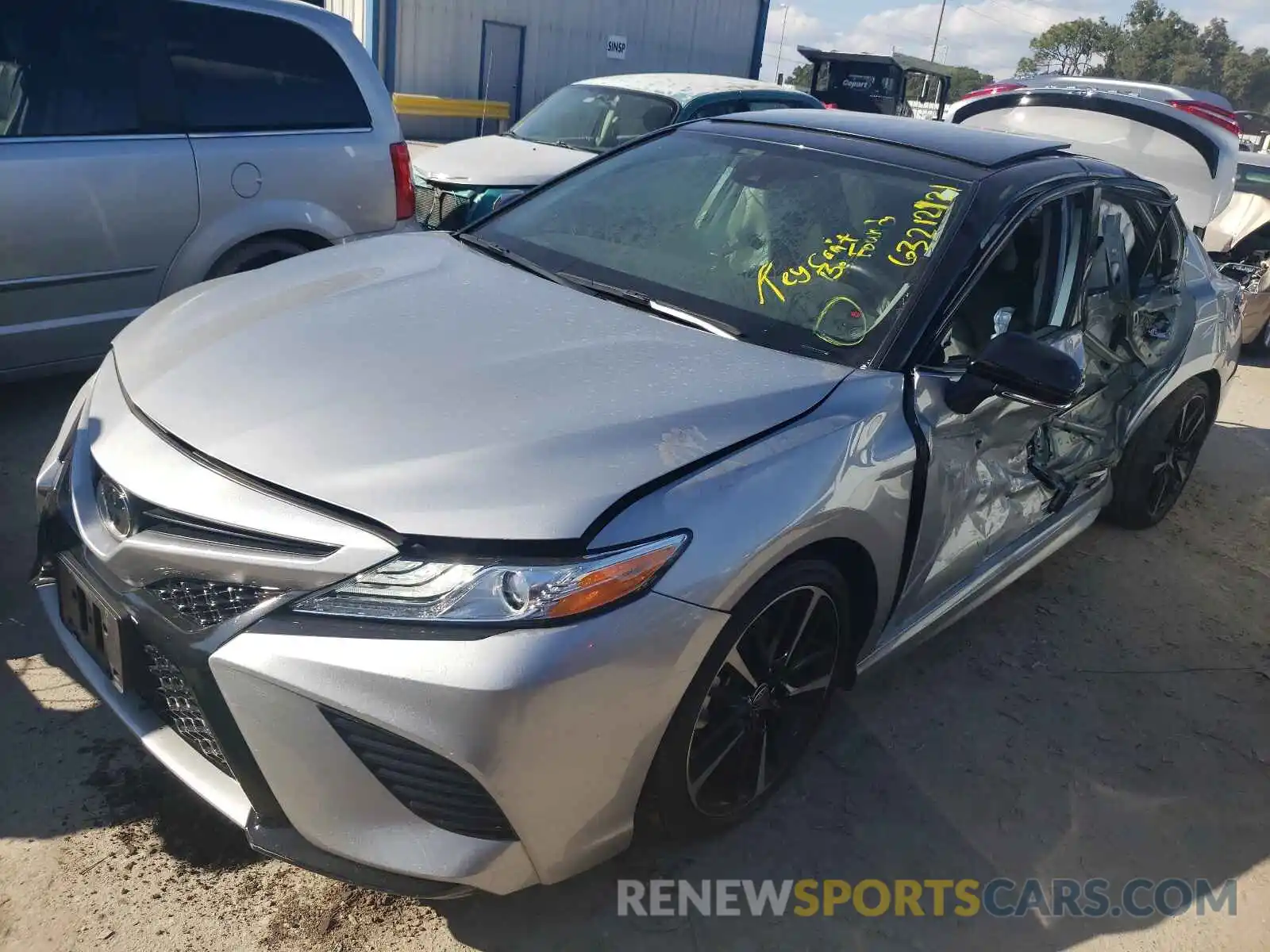 2 Photograph of a damaged car 4T1K61AK4LU373435 TOYOTA CAMRY 2020