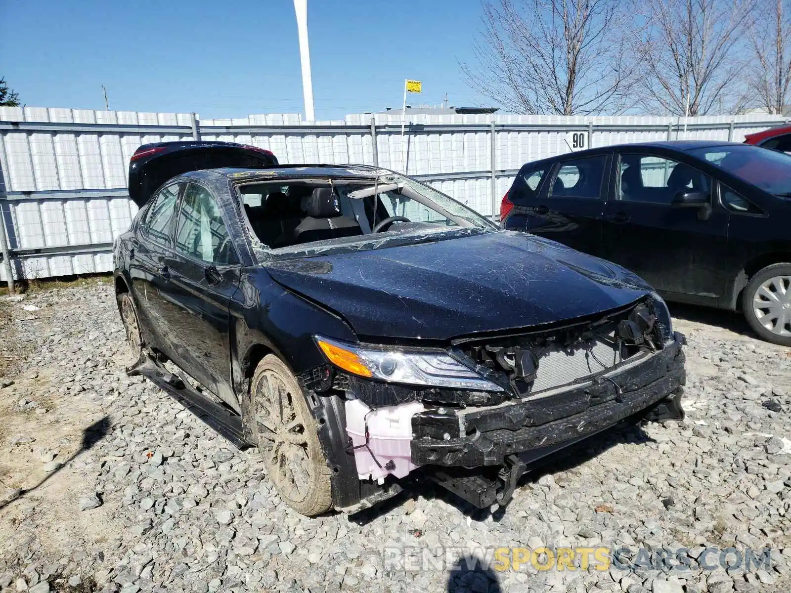 1 Photograph of a damaged car 4T1K61AK4LU381213 TOYOTA CAMRY 2020