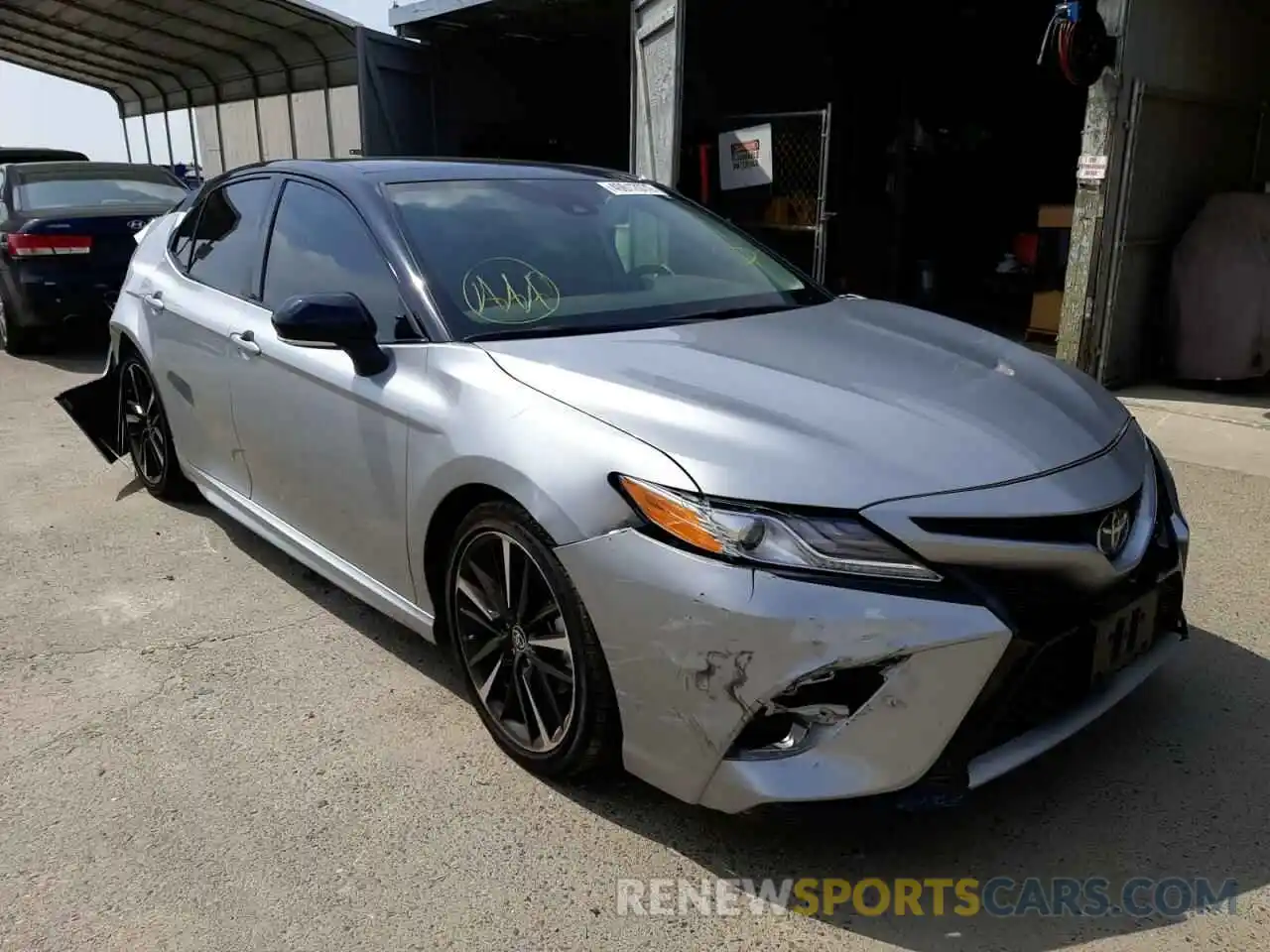 1 Photograph of a damaged car 4T1K61AK4LU381244 TOYOTA CAMRY 2020