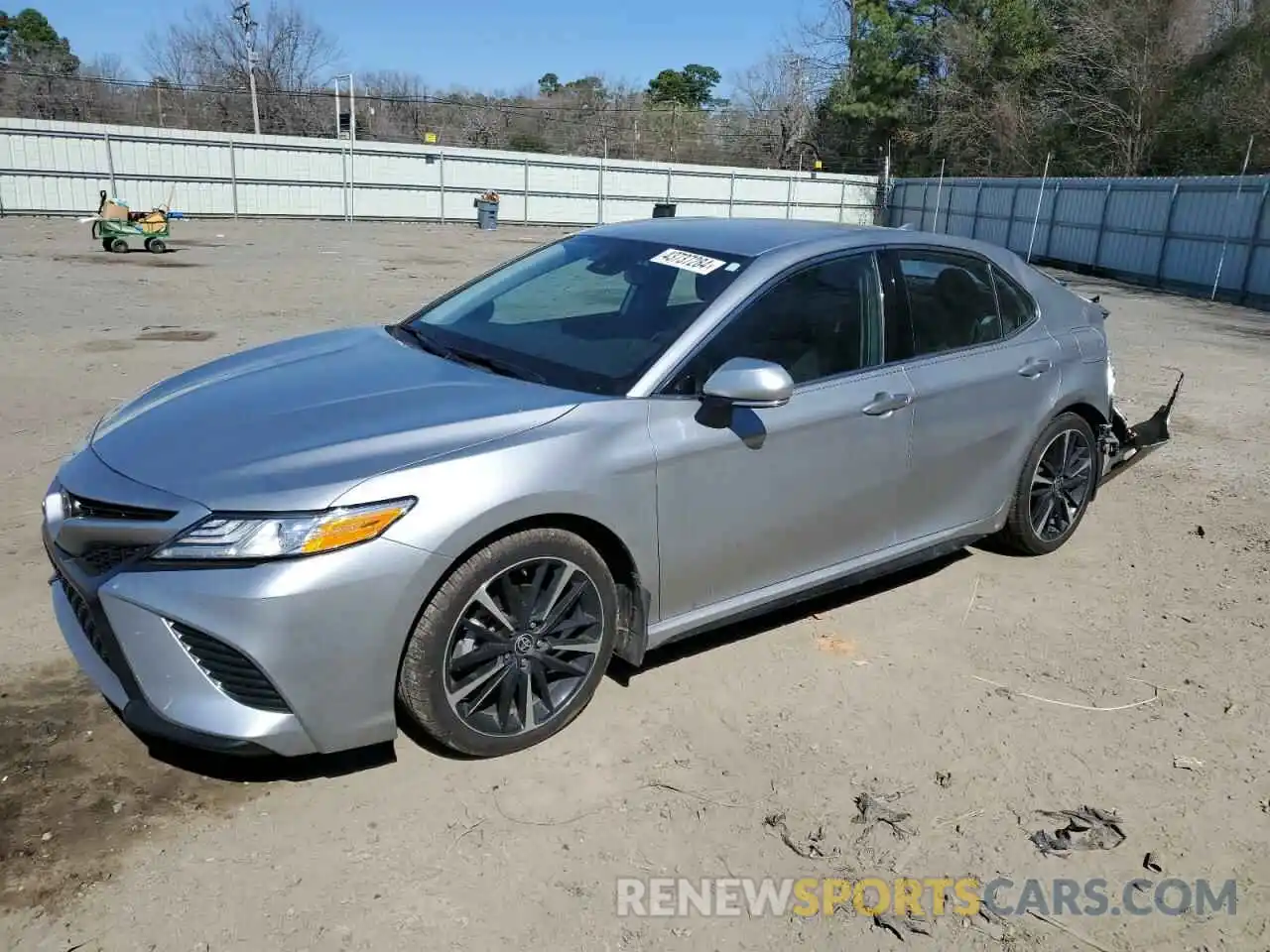 1 Photograph of a damaged car 4T1K61AK4LU505738 TOYOTA CAMRY 2020