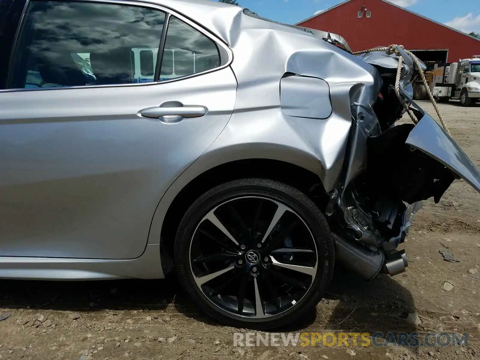 9 Photograph of a damaged car 4T1K61AK4LU861039 TOYOTA CAMRY 2020