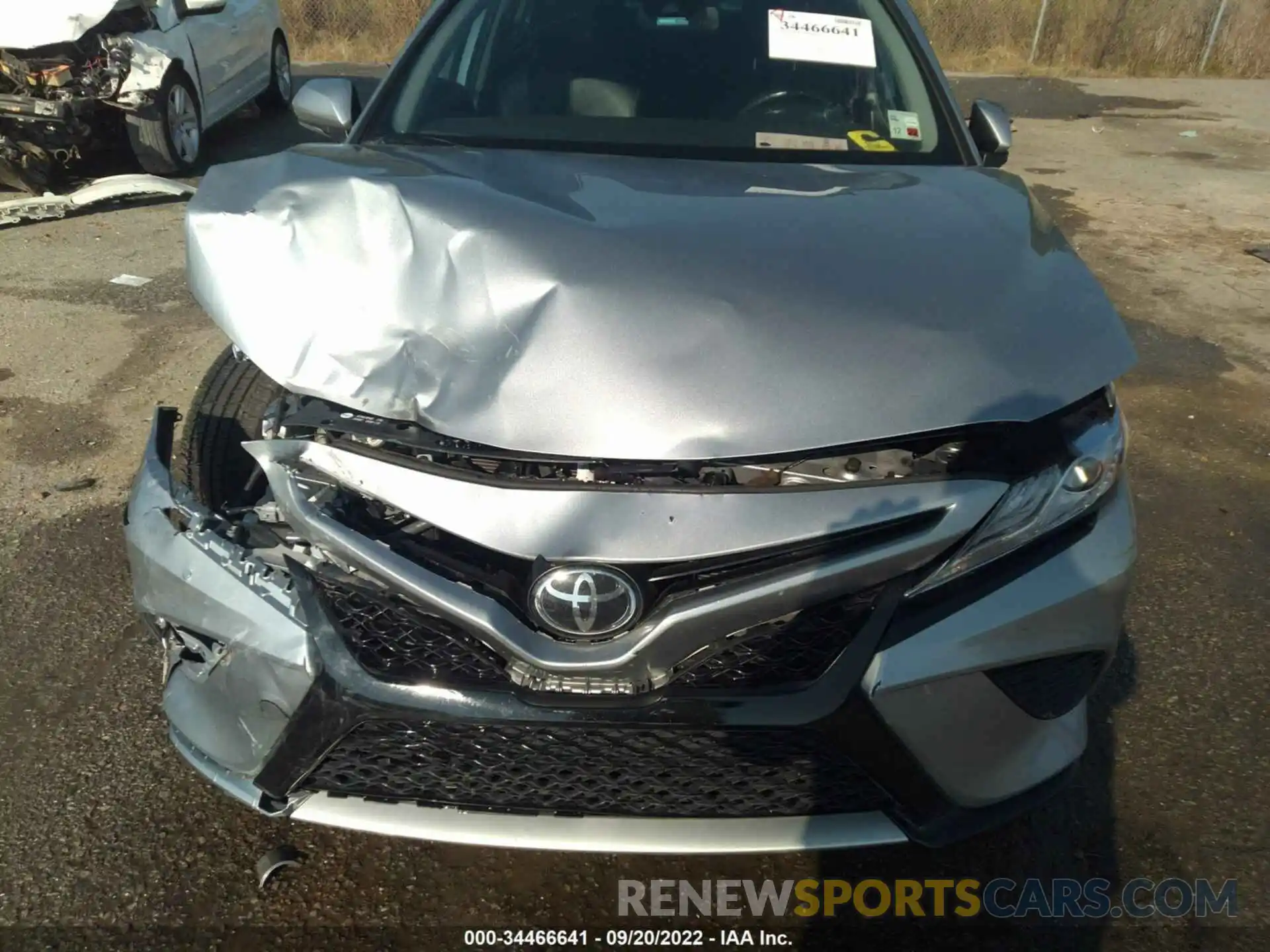 6 Photograph of a damaged car 4T1K61AK4LU864801 TOYOTA CAMRY 2020