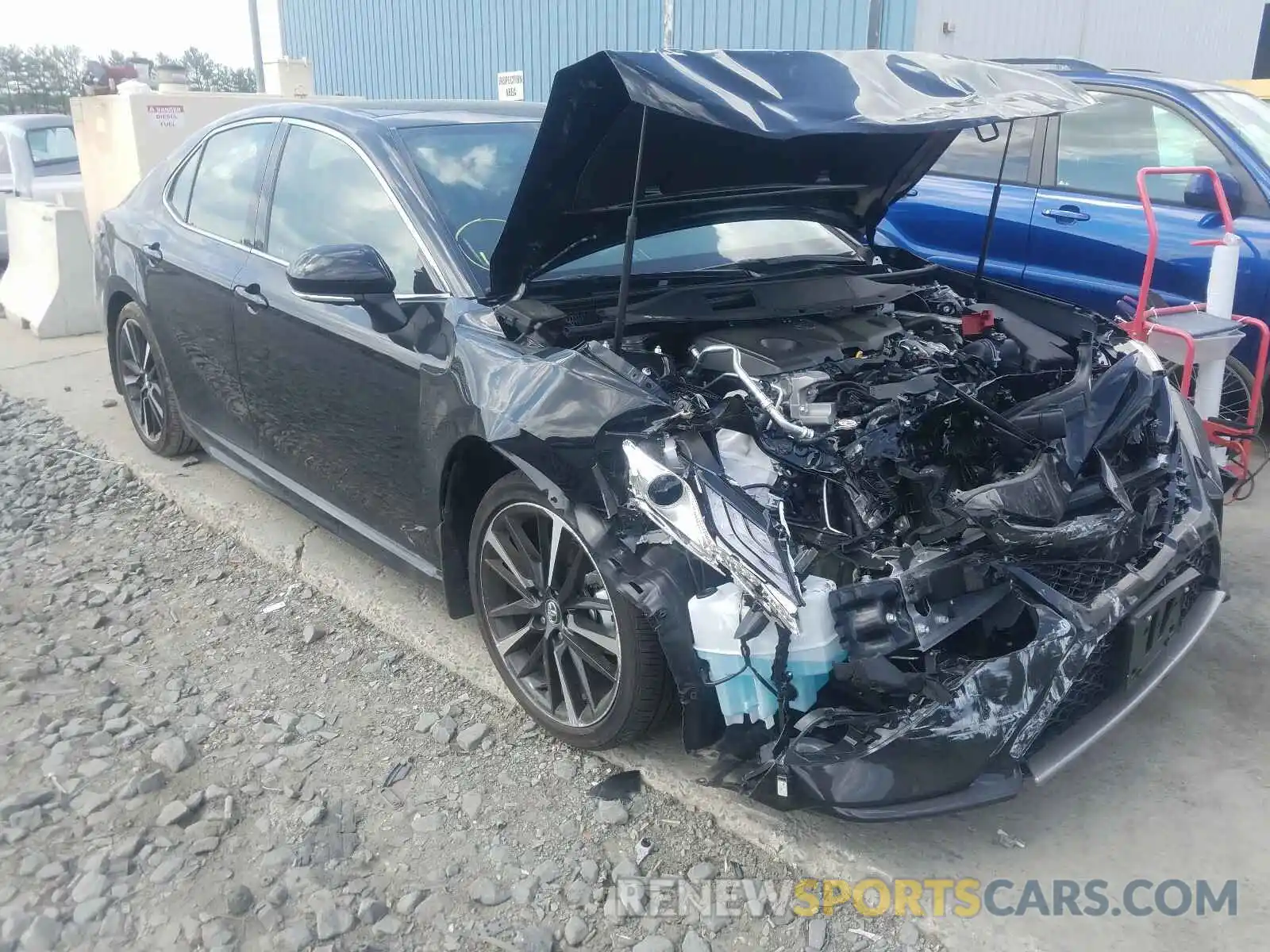 1 Photograph of a damaged car 4T1K61AK4LU872218 TOYOTA CAMRY 2020