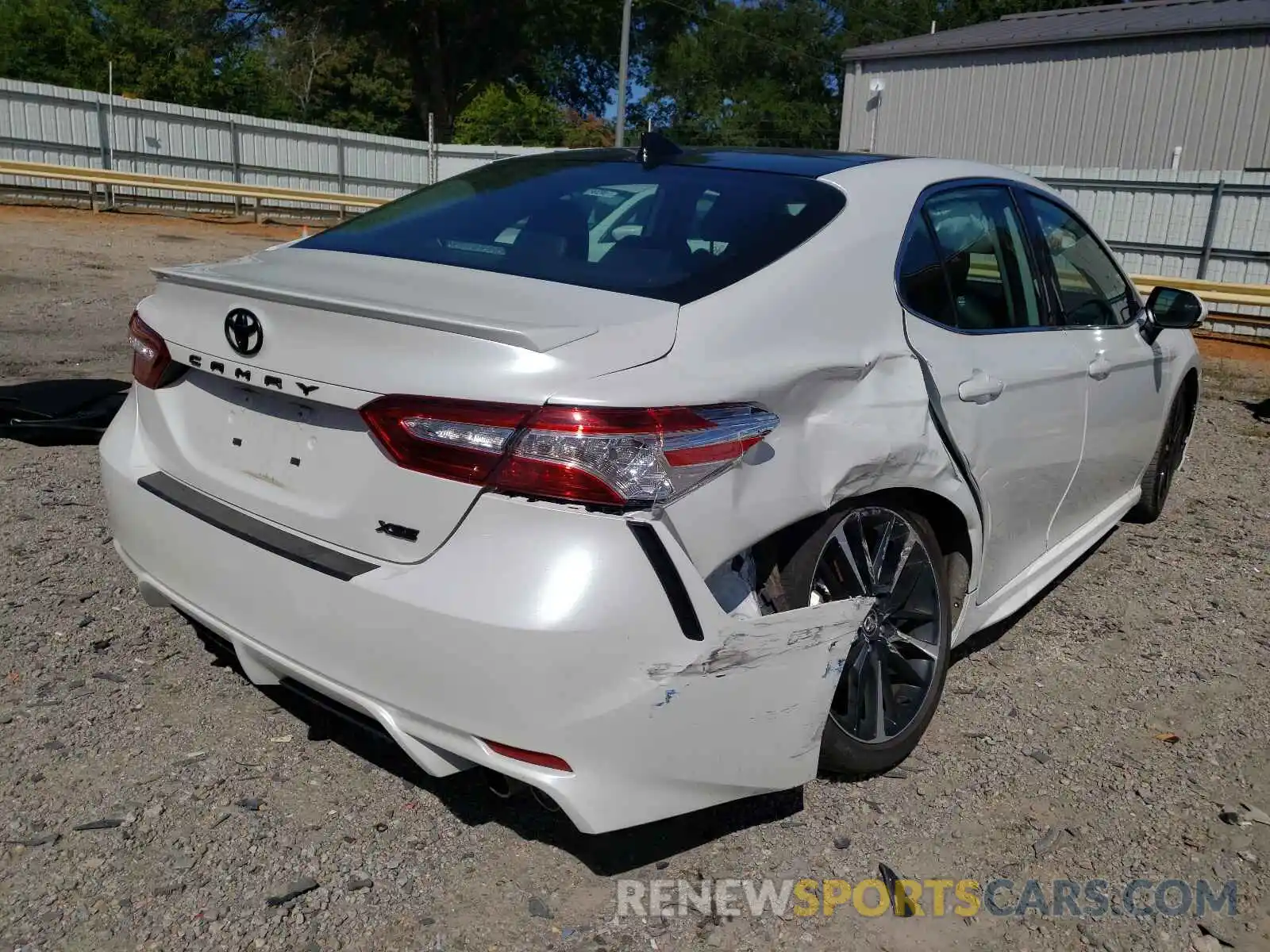 4 Photograph of a damaged car 4T1K61AK4LU882277 TOYOTA CAMRY 2020