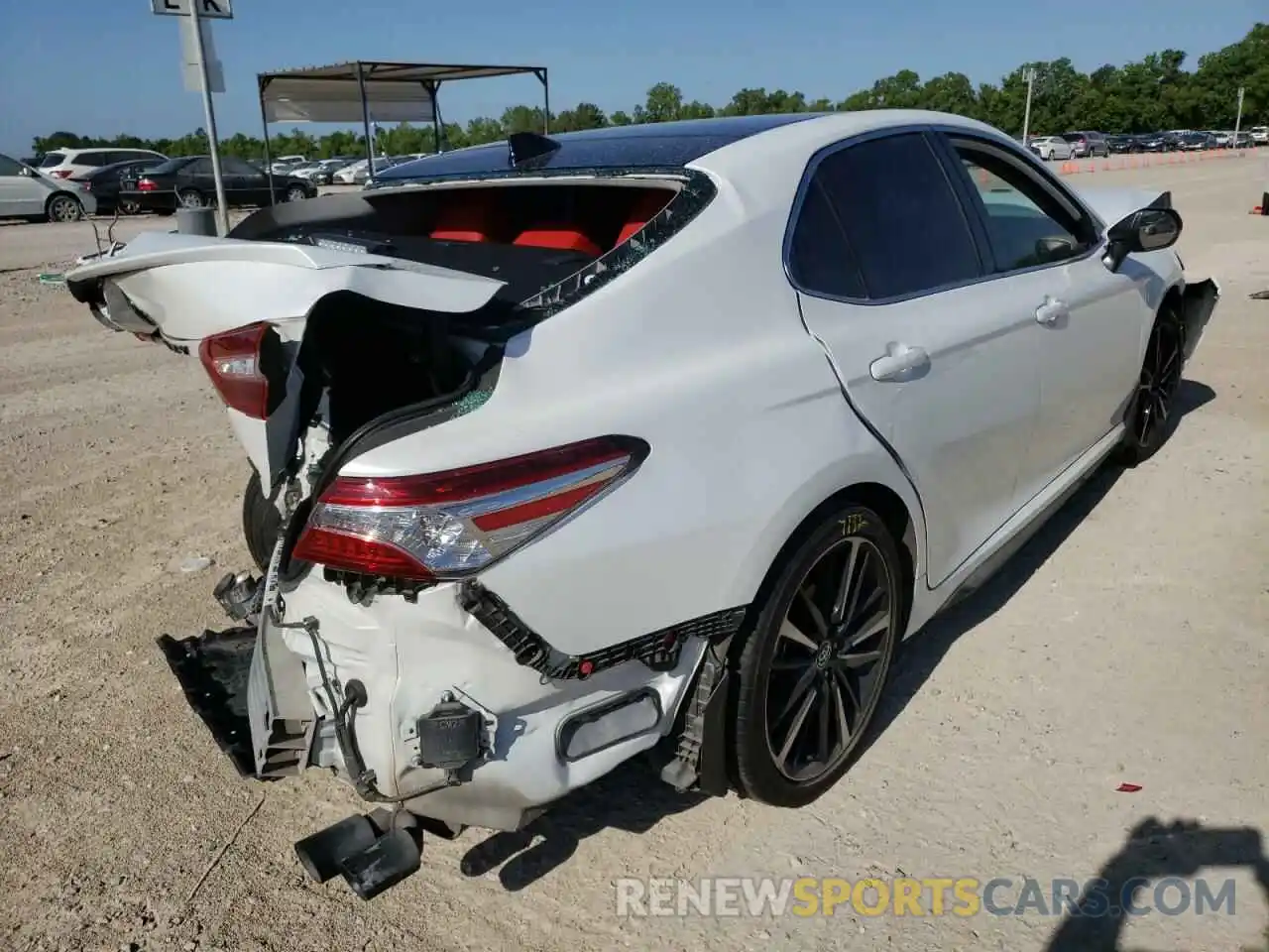 4 Photograph of a damaged car 4T1K61AK4LU896941 TOYOTA CAMRY 2020