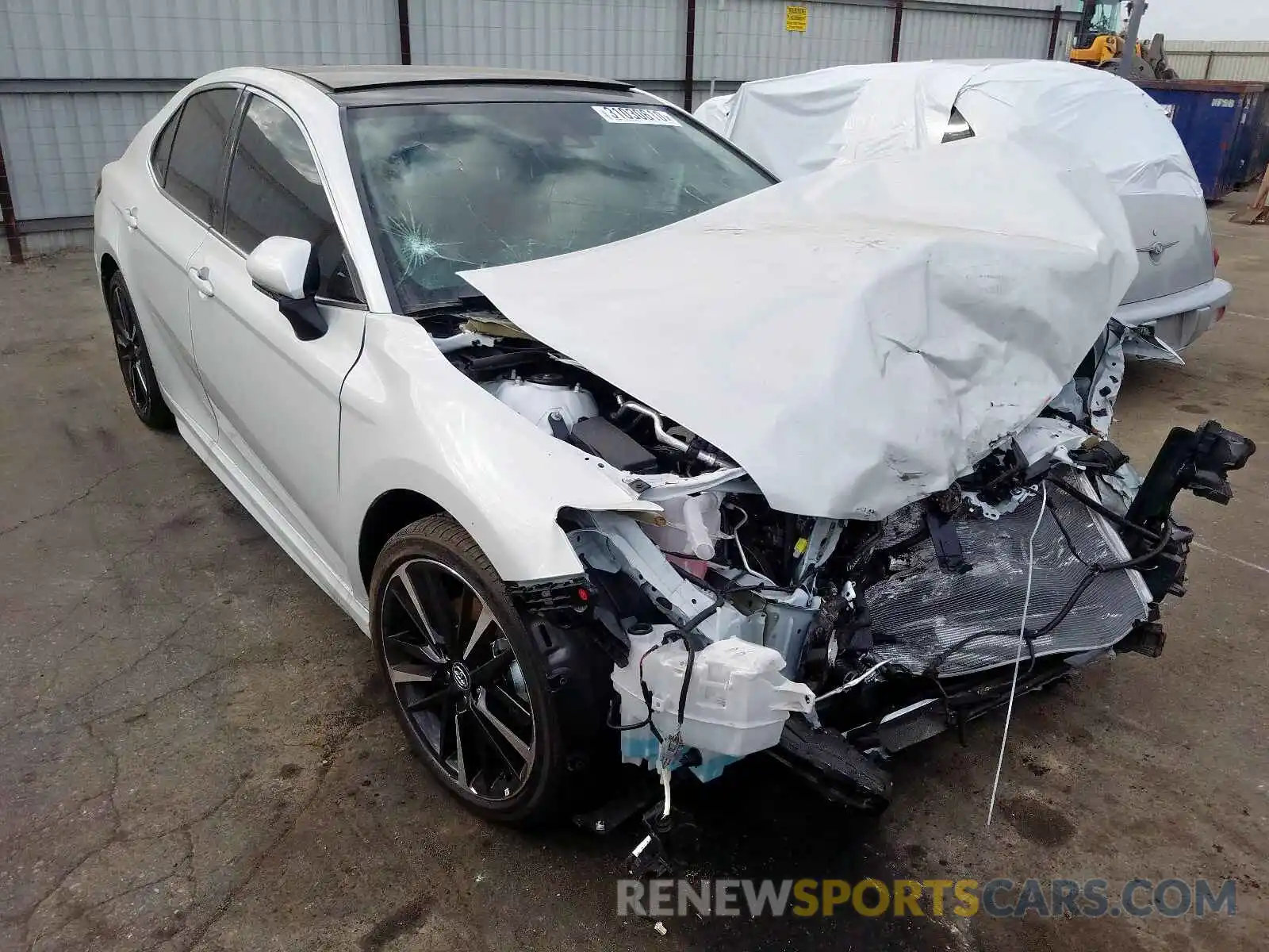 1 Photograph of a damaged car 4T1K61AK4LU897846 TOYOTA CAMRY 2020