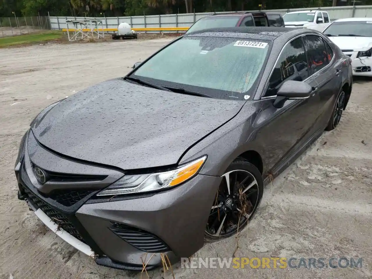 2 Photograph of a damaged car 4T1K61AK4LU910143 TOYOTA CAMRY 2020