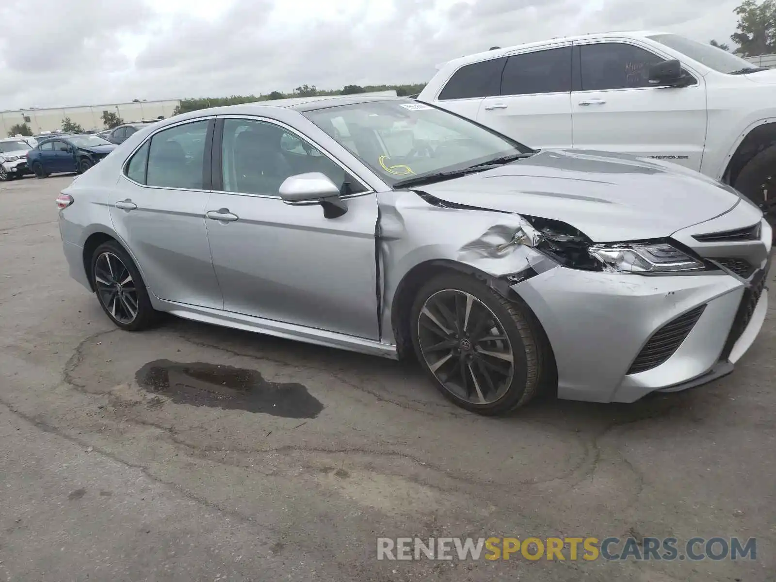 9 Photograph of a damaged car 4T1K61AK4LU988843 TOYOTA CAMRY 2020