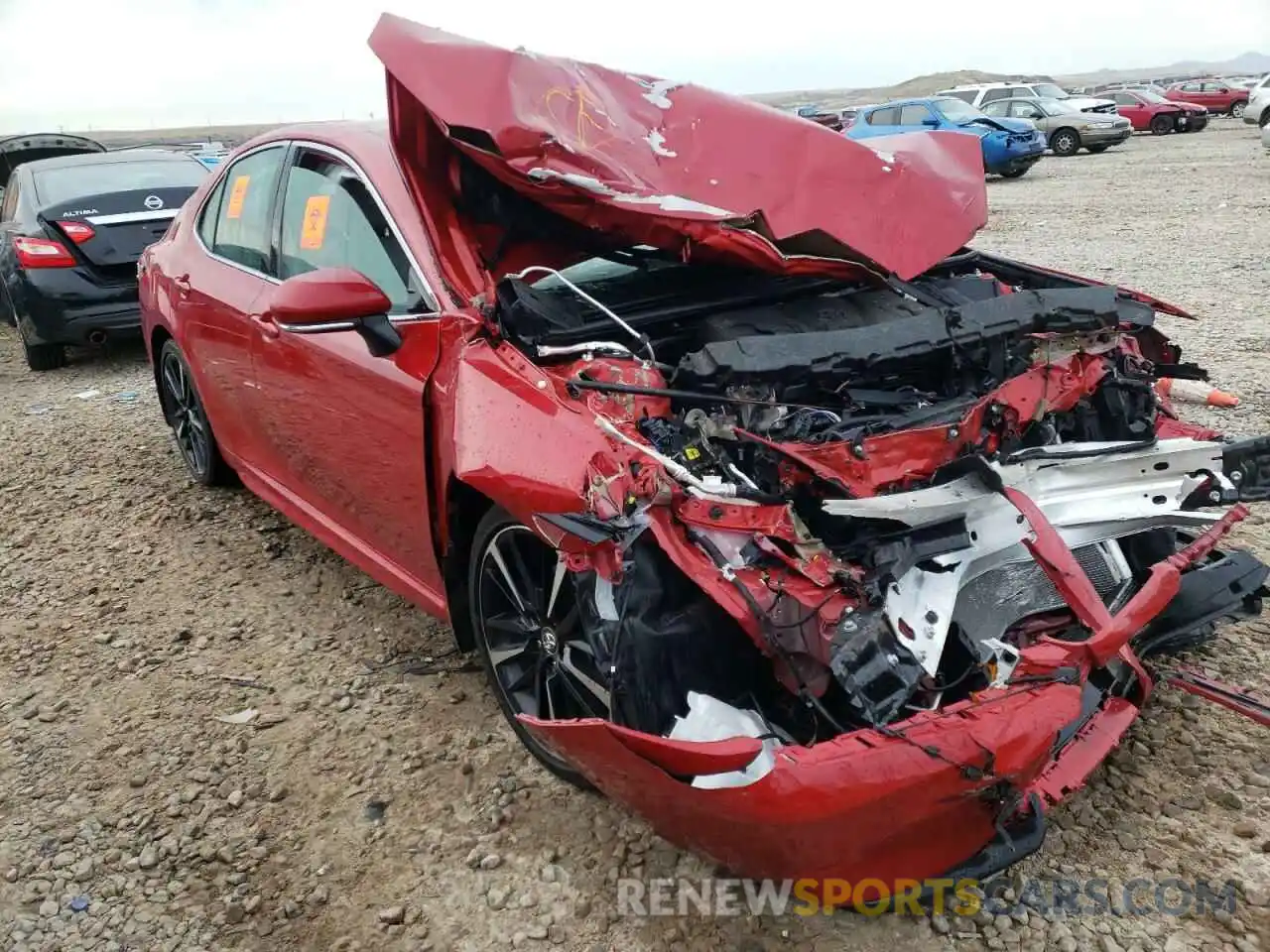 1 Photograph of a damaged car 4T1K61AK5LU300672 TOYOTA CAMRY 2020